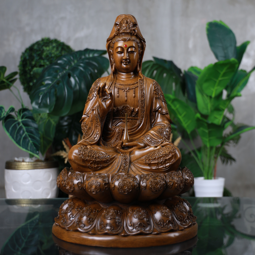 Enlightened Guardian of Peace Guan Yin 49cm