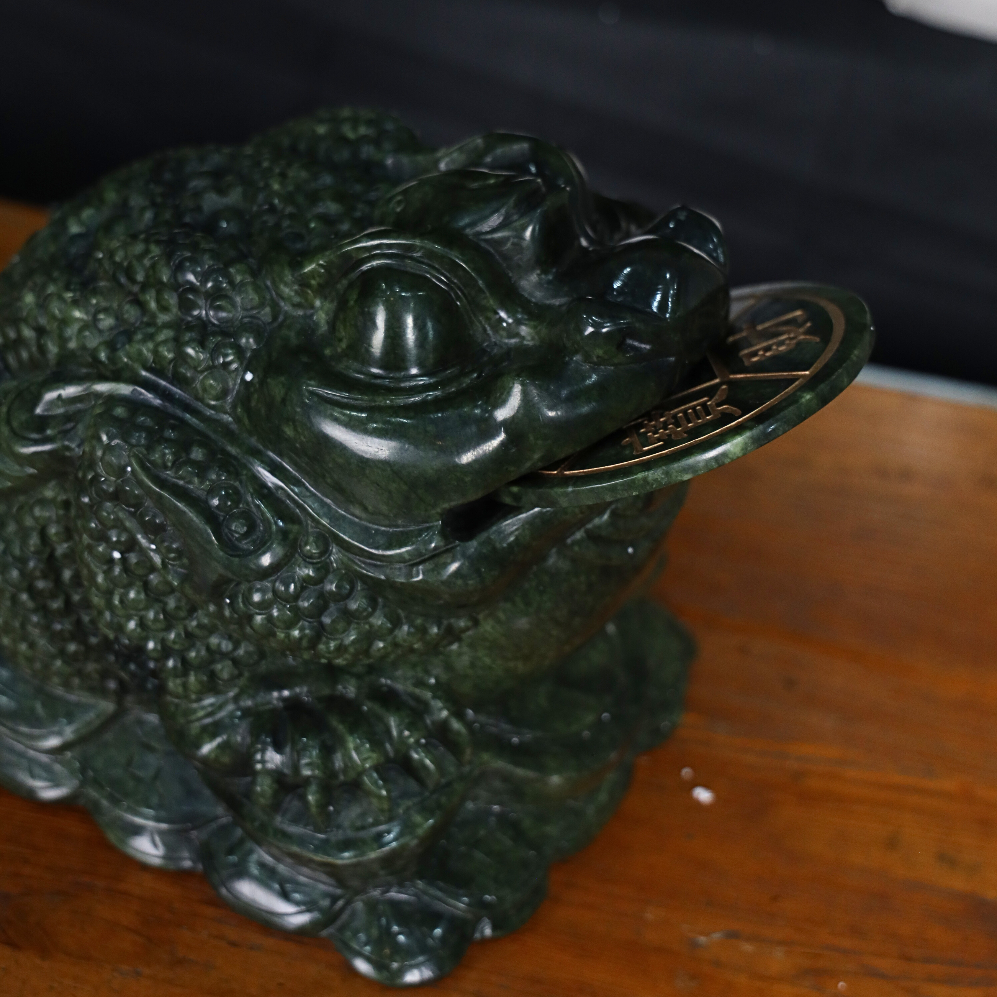 Master of Fortune Heavyweight Jade Frog 33cm