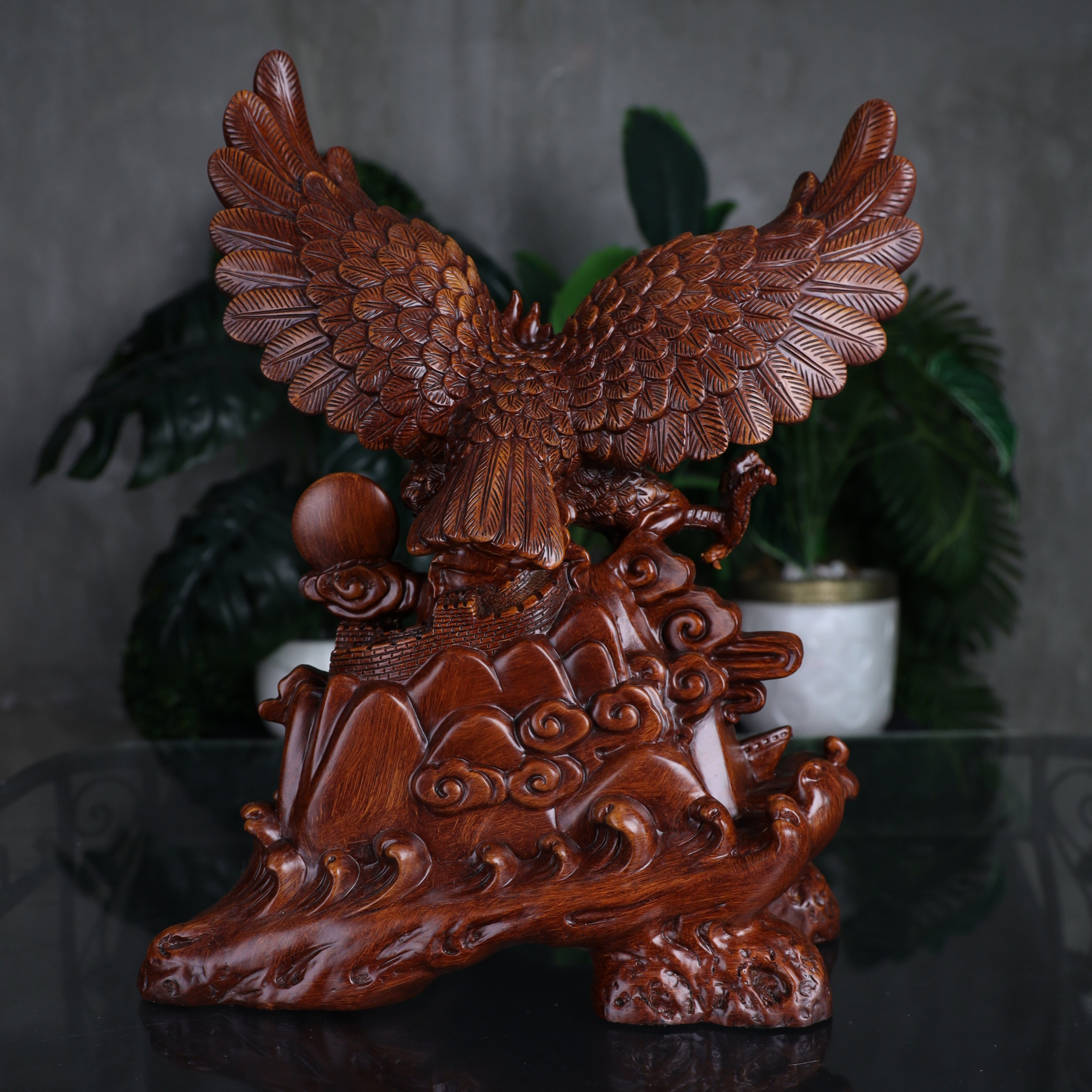 Dominance and Ambition Wood Eagle 45cm