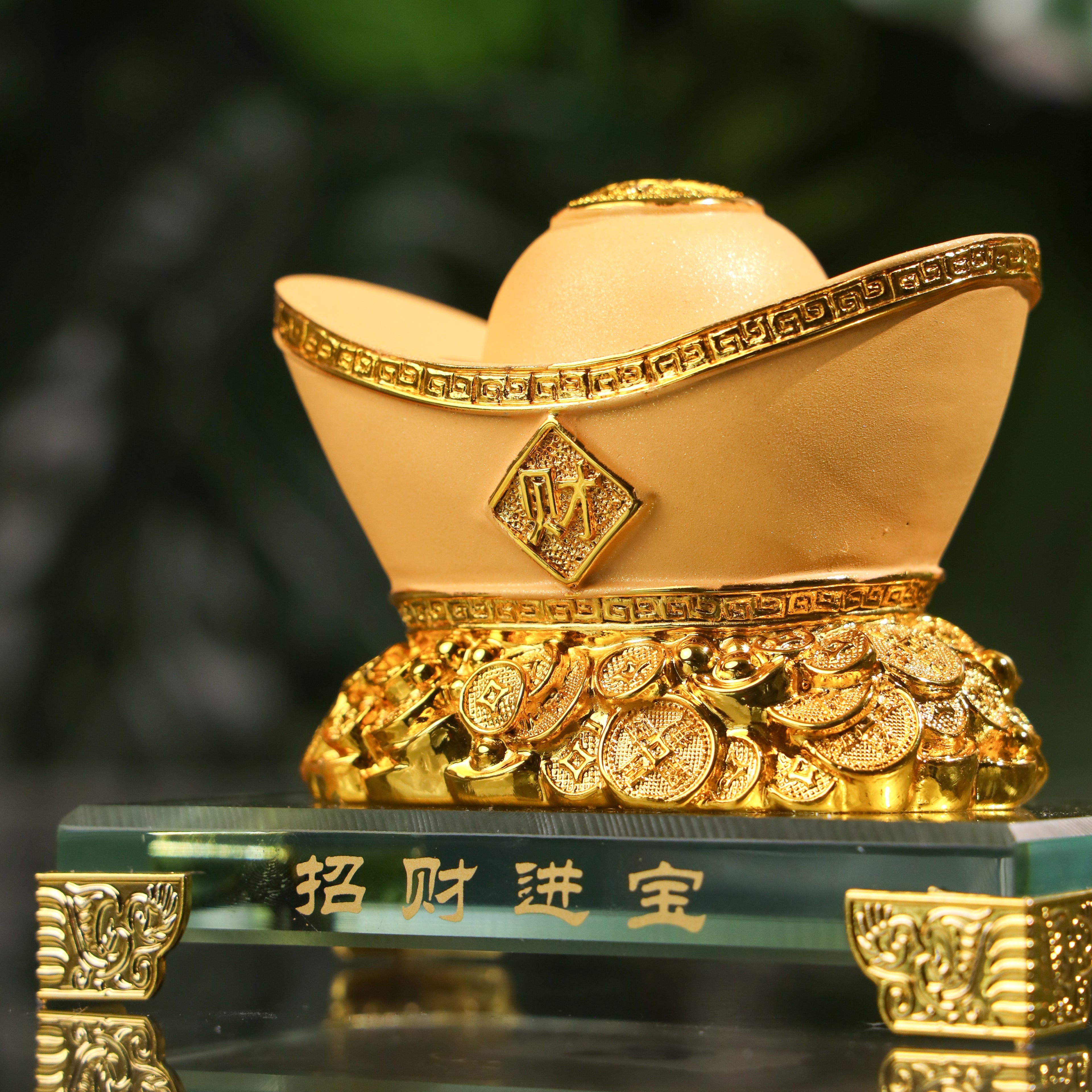 Golden Wealth Ingot for Everyday Savings 12cm