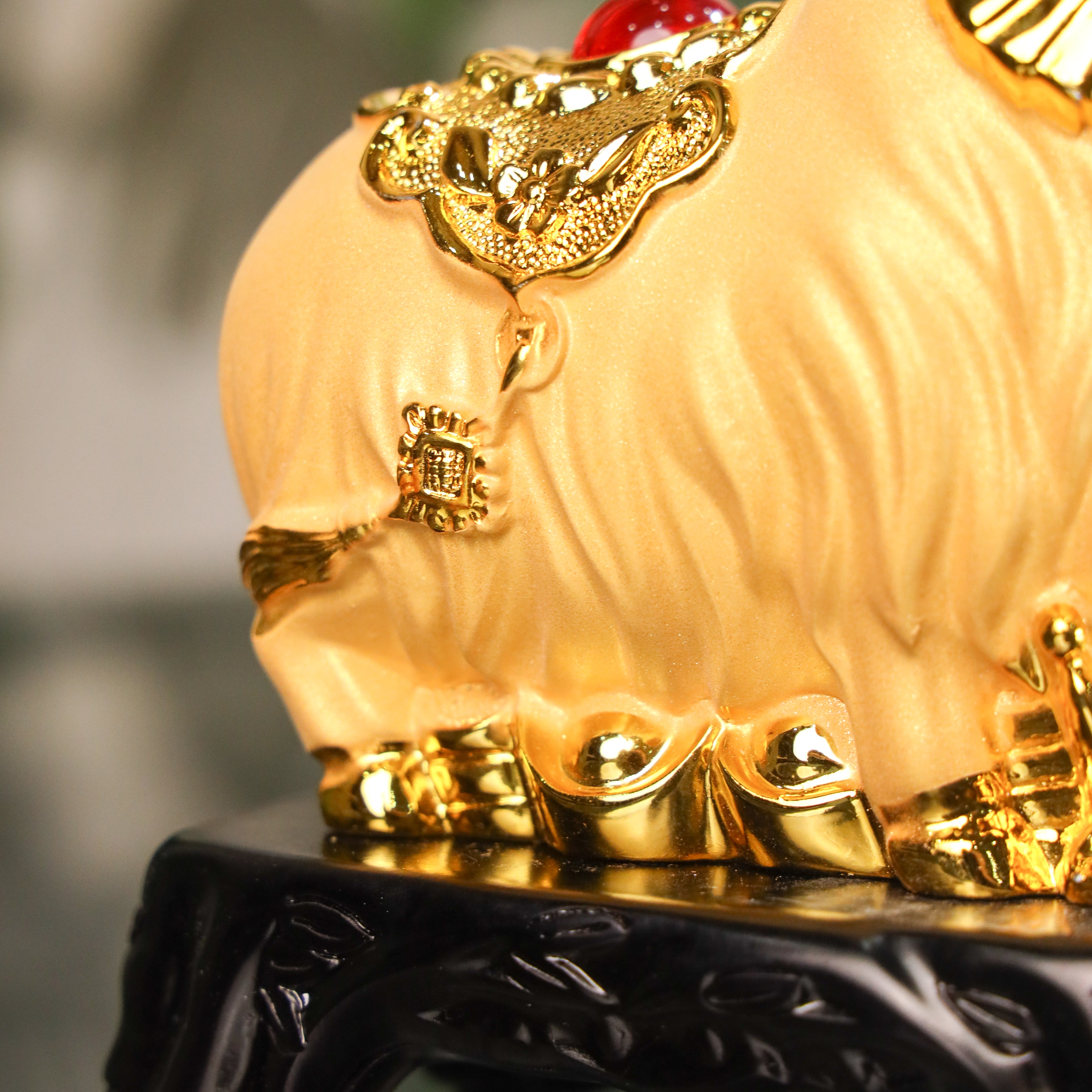 Golden Zodiac Goat of Stable Income 18cm