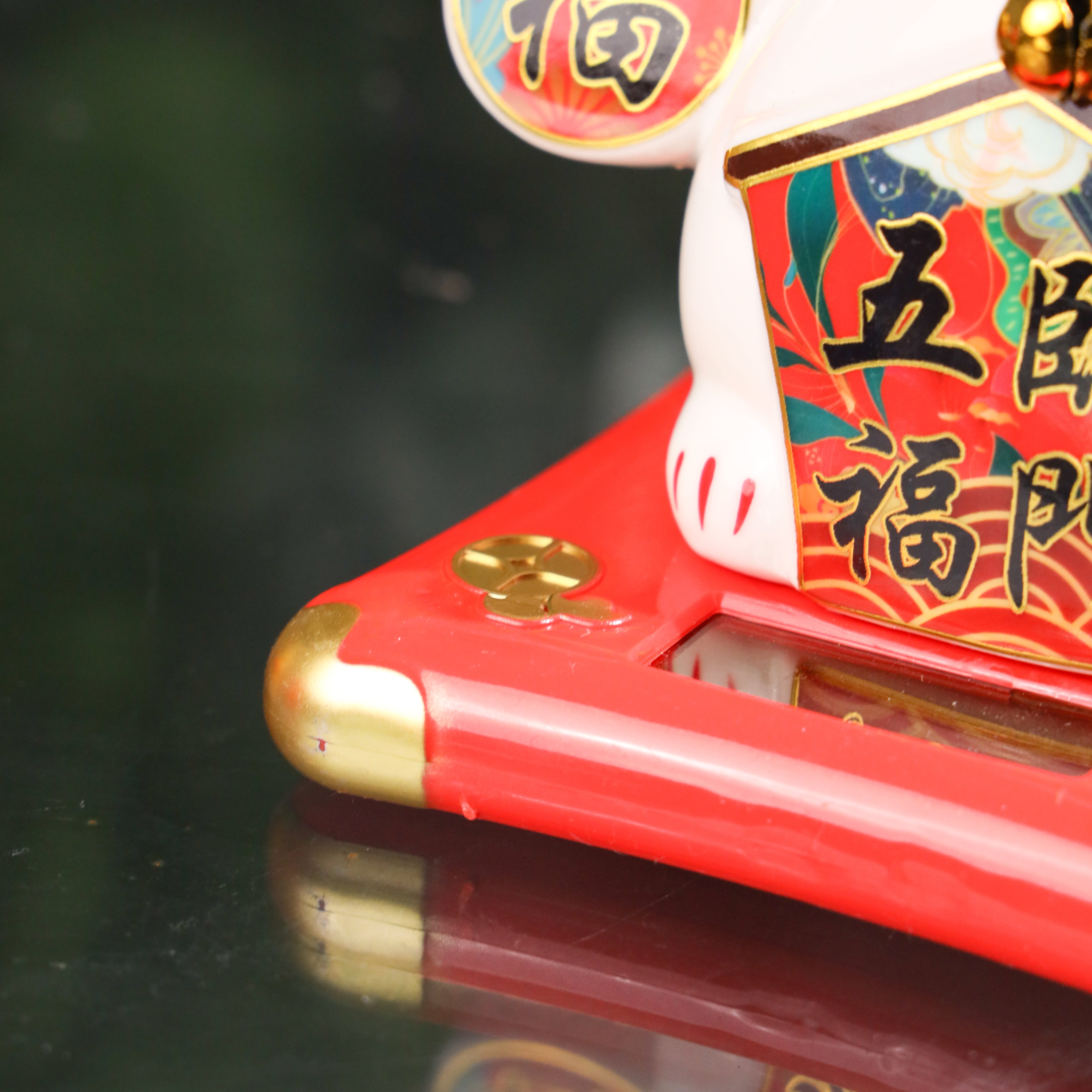 Solar-Powered Fortune Magnet Lucky Cat 14cm