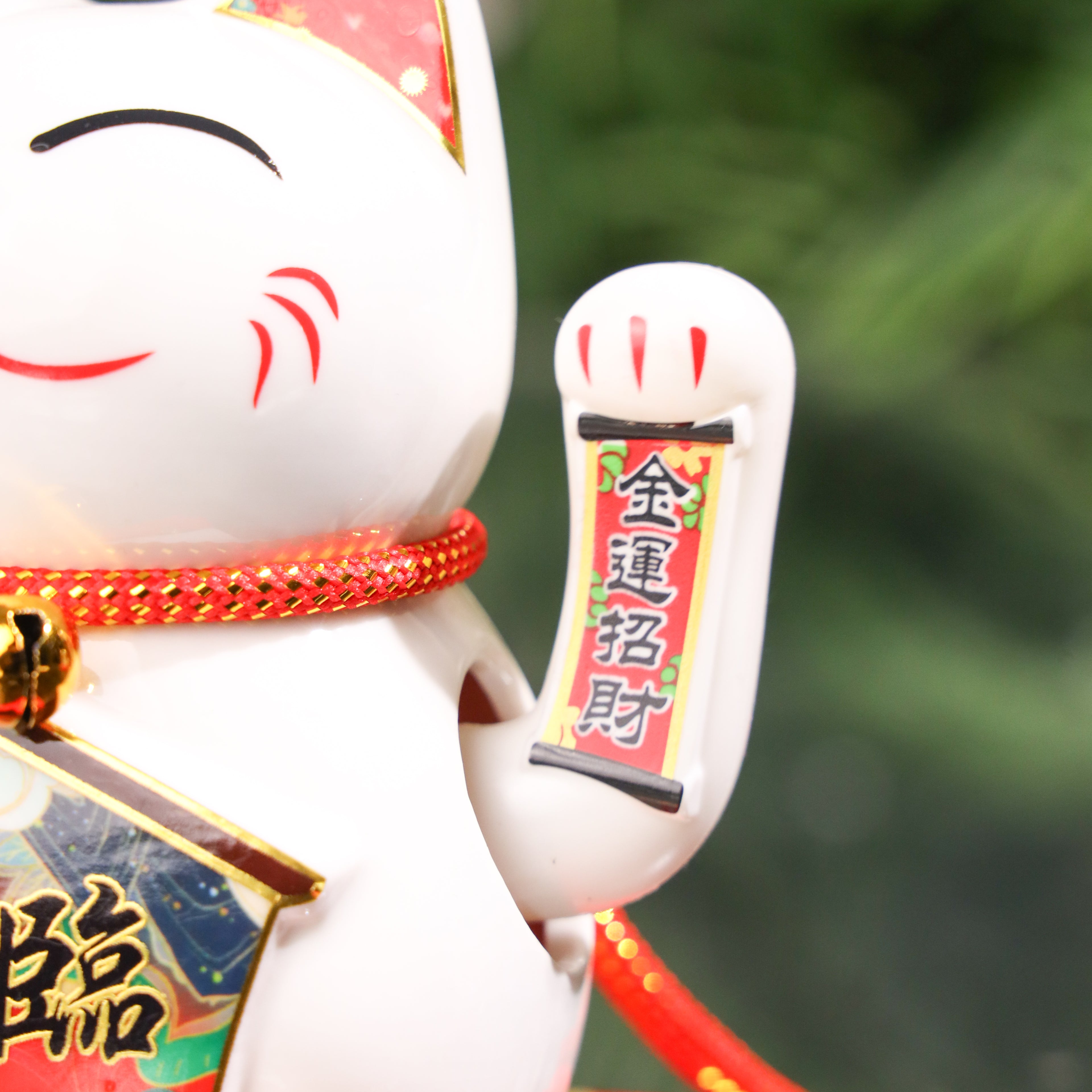Solar-Powered Fortune Magnet Lucky Cat 14cm