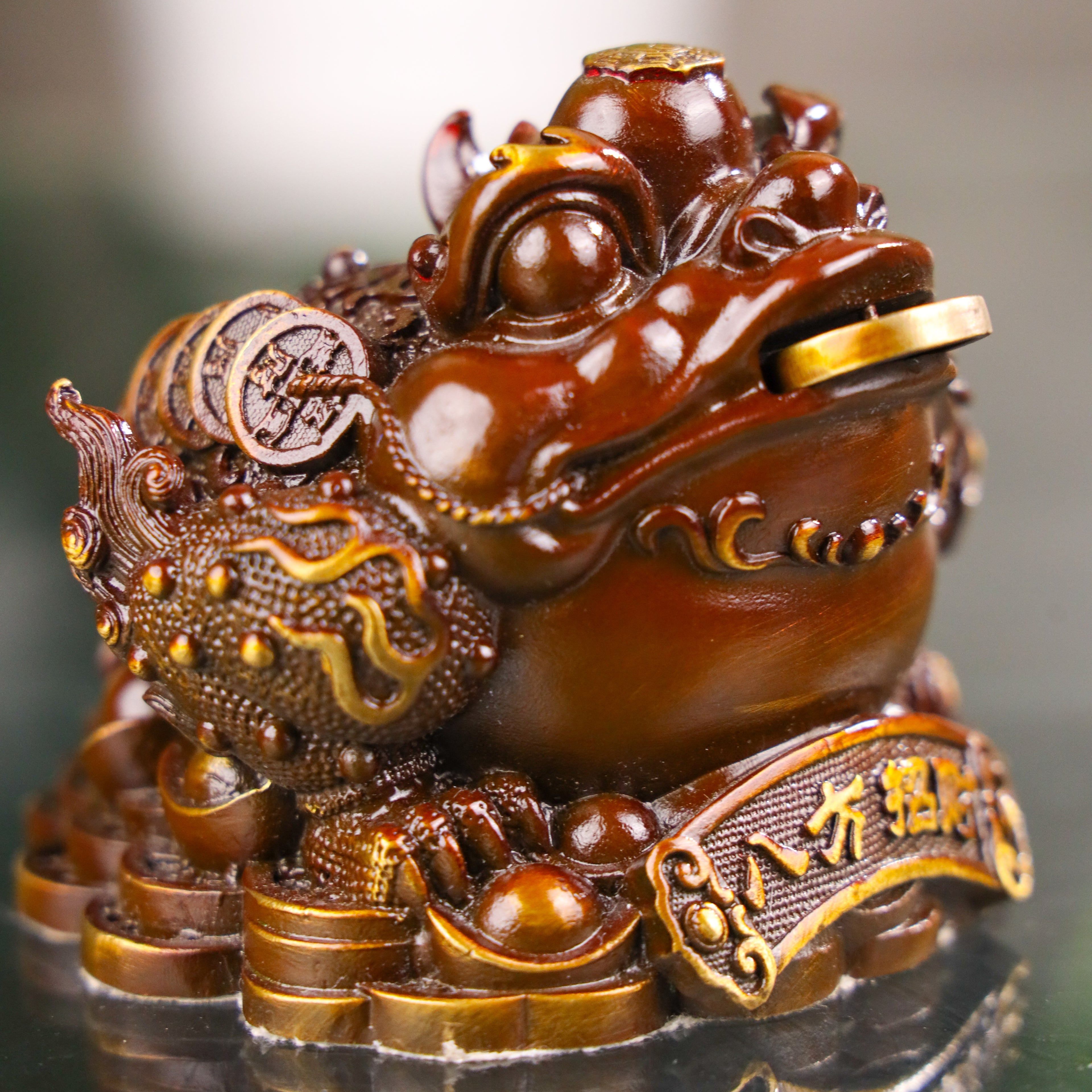 Wealth of the Earth - Brass Money Frog 11cm