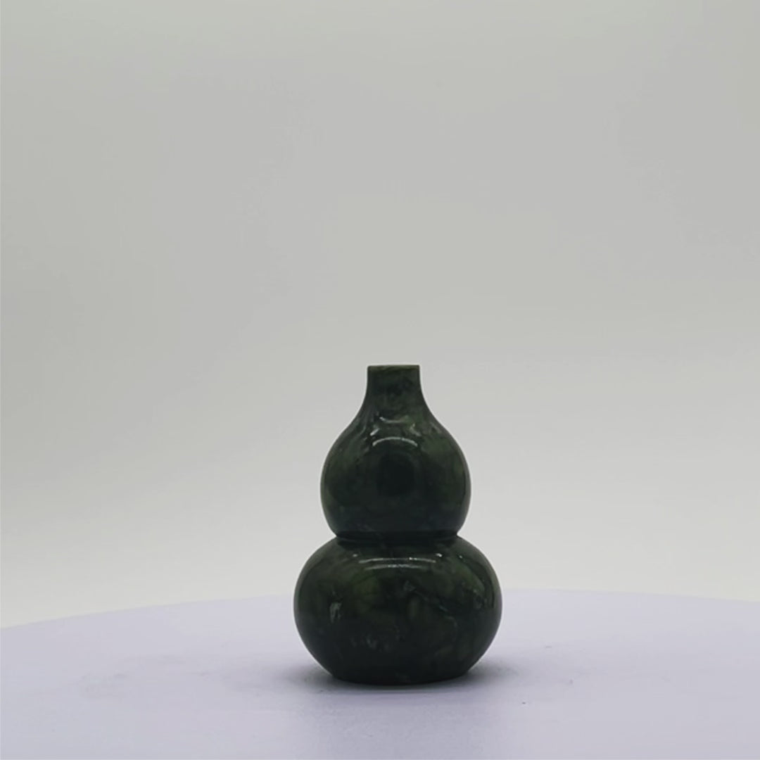 Mini Jade Wu Lou of Health and Peace 10cm
