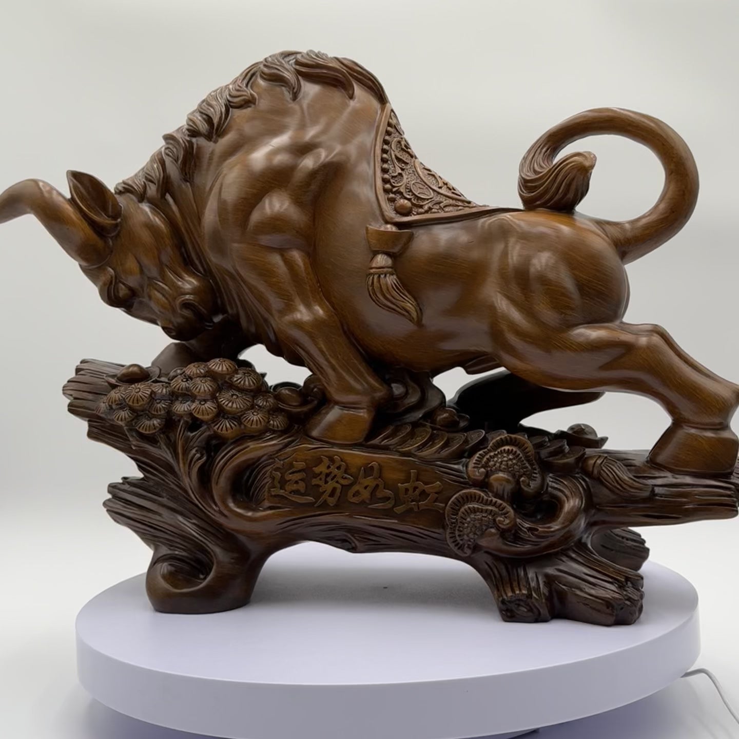 Charge to the Bull Market Mighty Ox 48cm