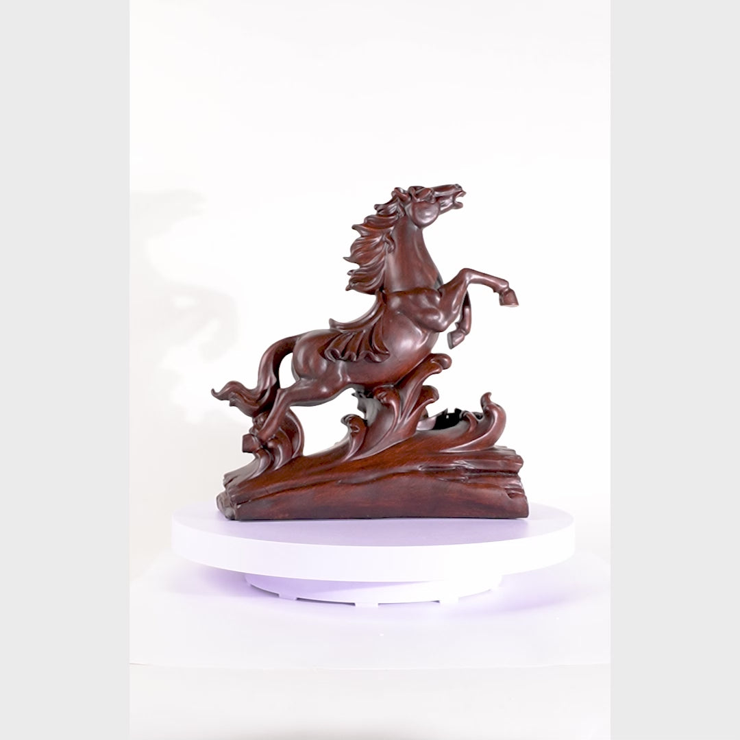 Wood Victory Horse of Swift Triumph 34cm