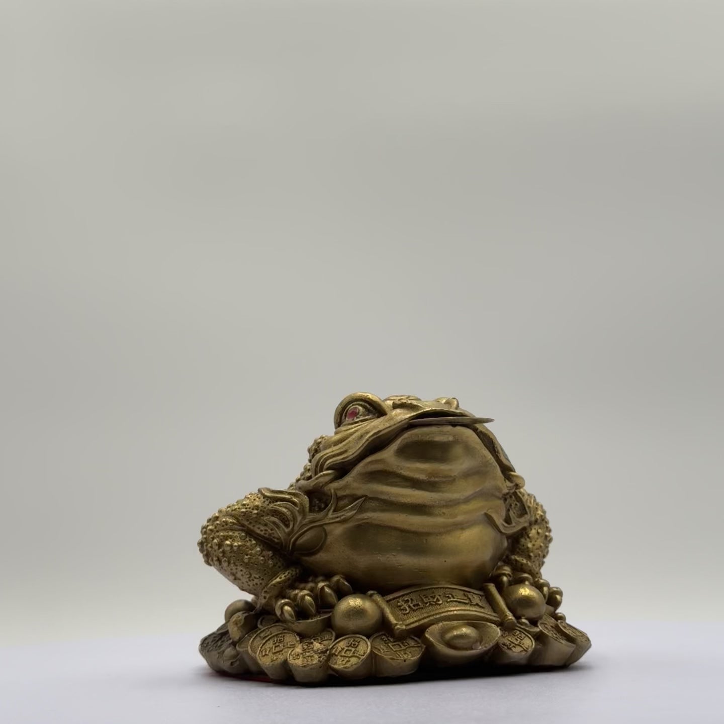 The Little Metal Money Frog Brass 12cm
