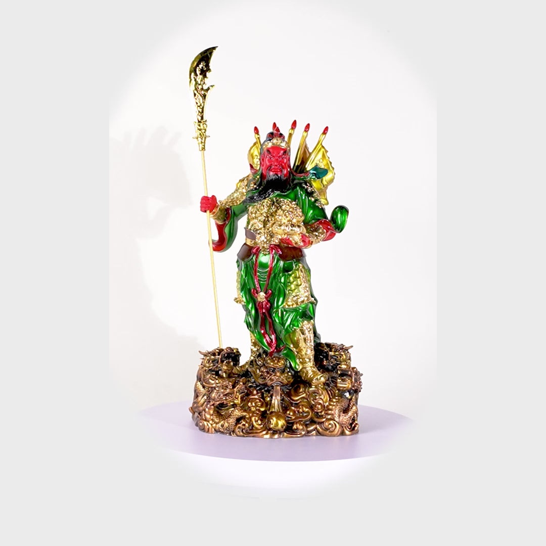 Battle-Ready General Guan Gong in Color 49cm