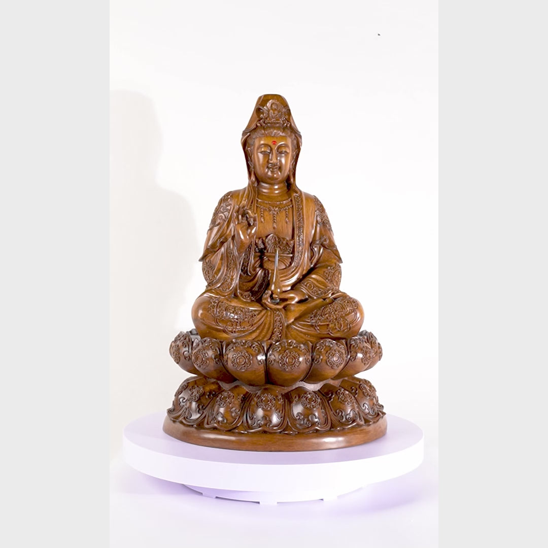 Enlightened Guardian of Peace Guan Yin 49cm