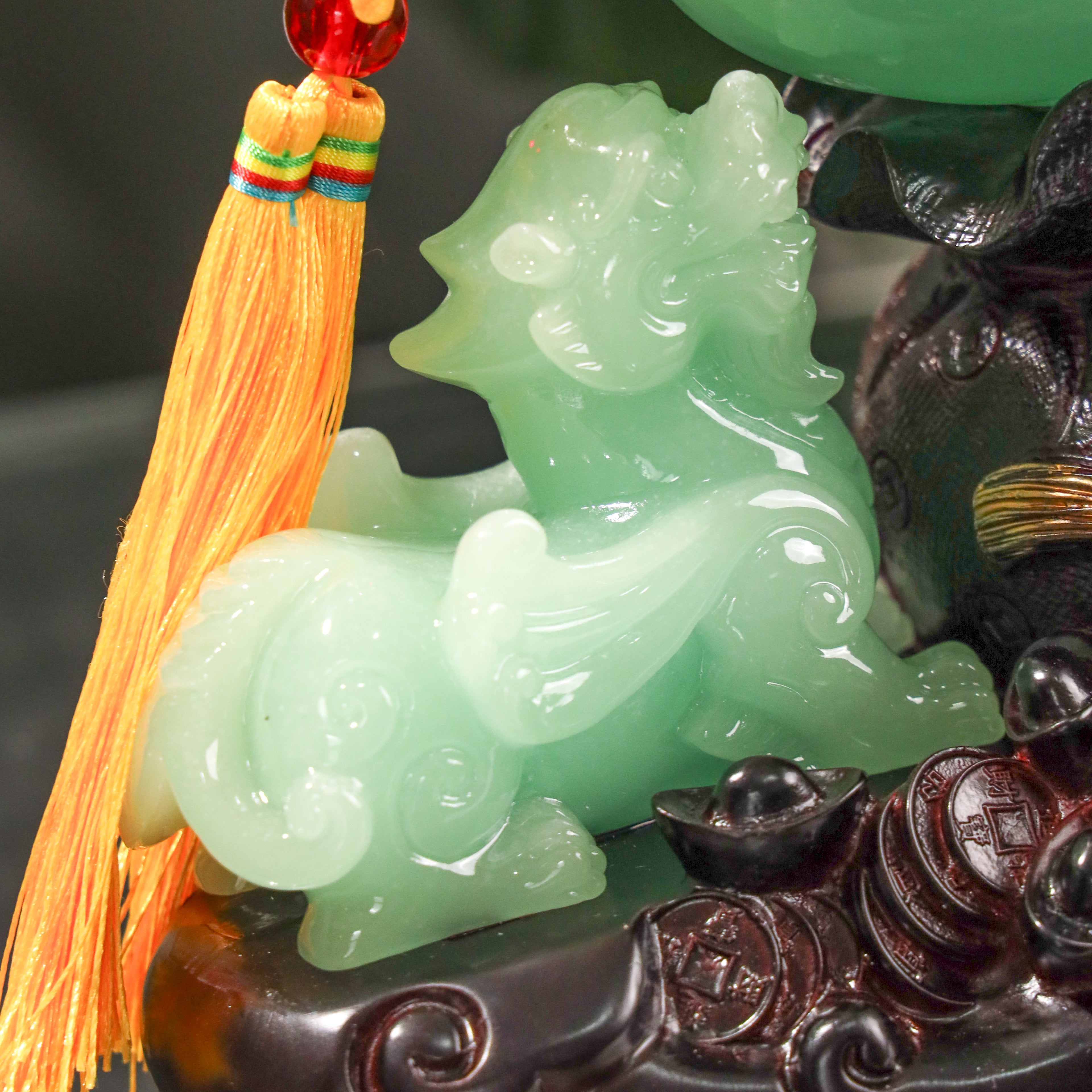 Protected Fortune Ice Jade Wealth Cabbage 32cm