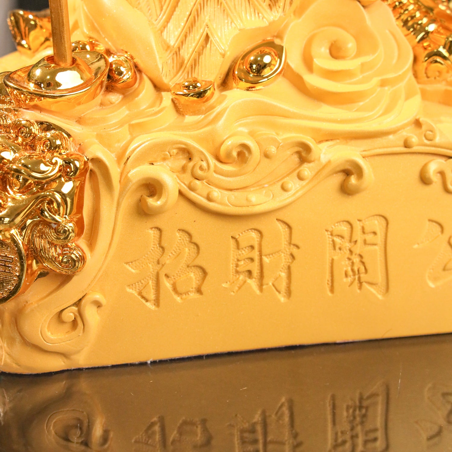 Golden Guan Gong of Power &amp; Wealth 50cm