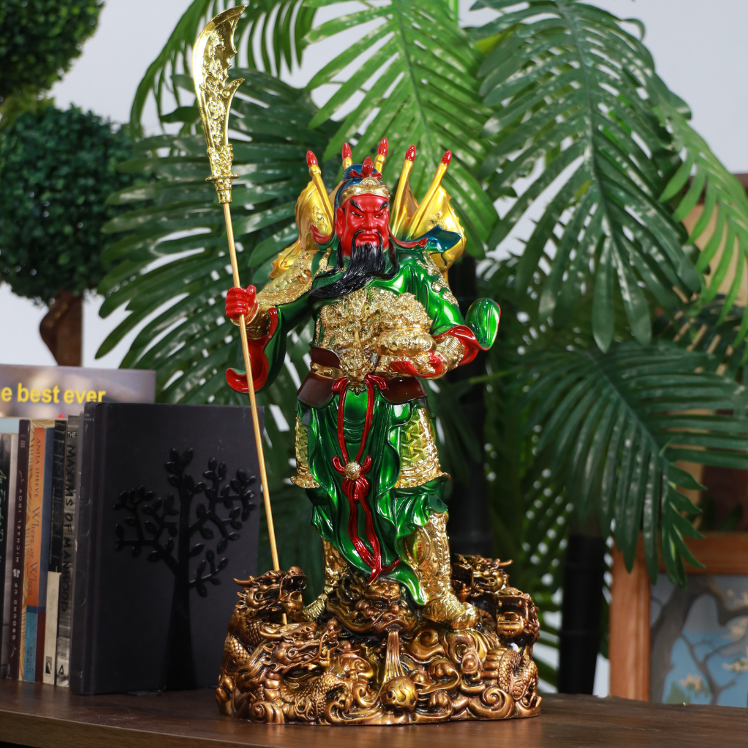Battle-Ready General Guan Gong in Color 49cm