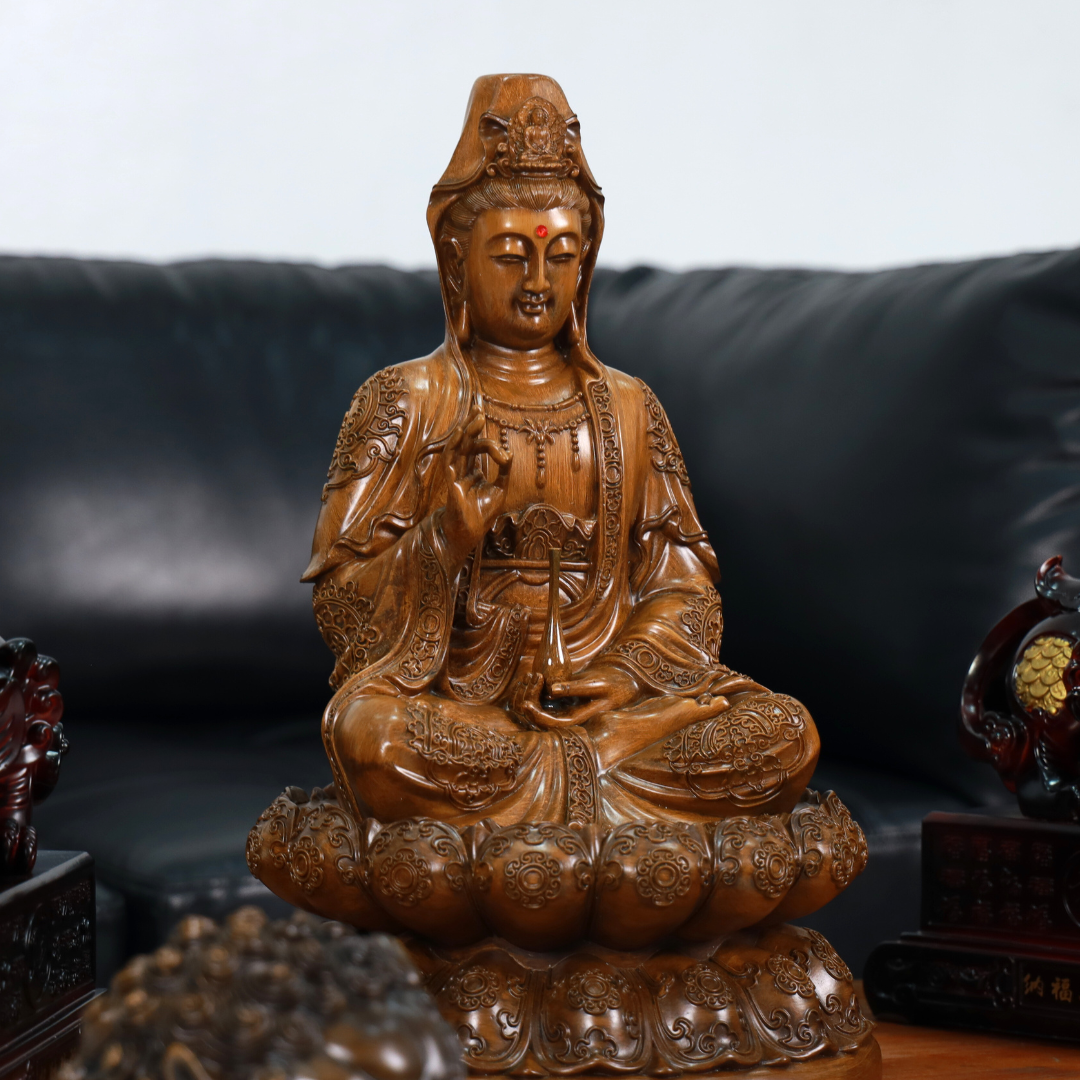 Enlightened Guardian of Peace Guan Yin 49cm