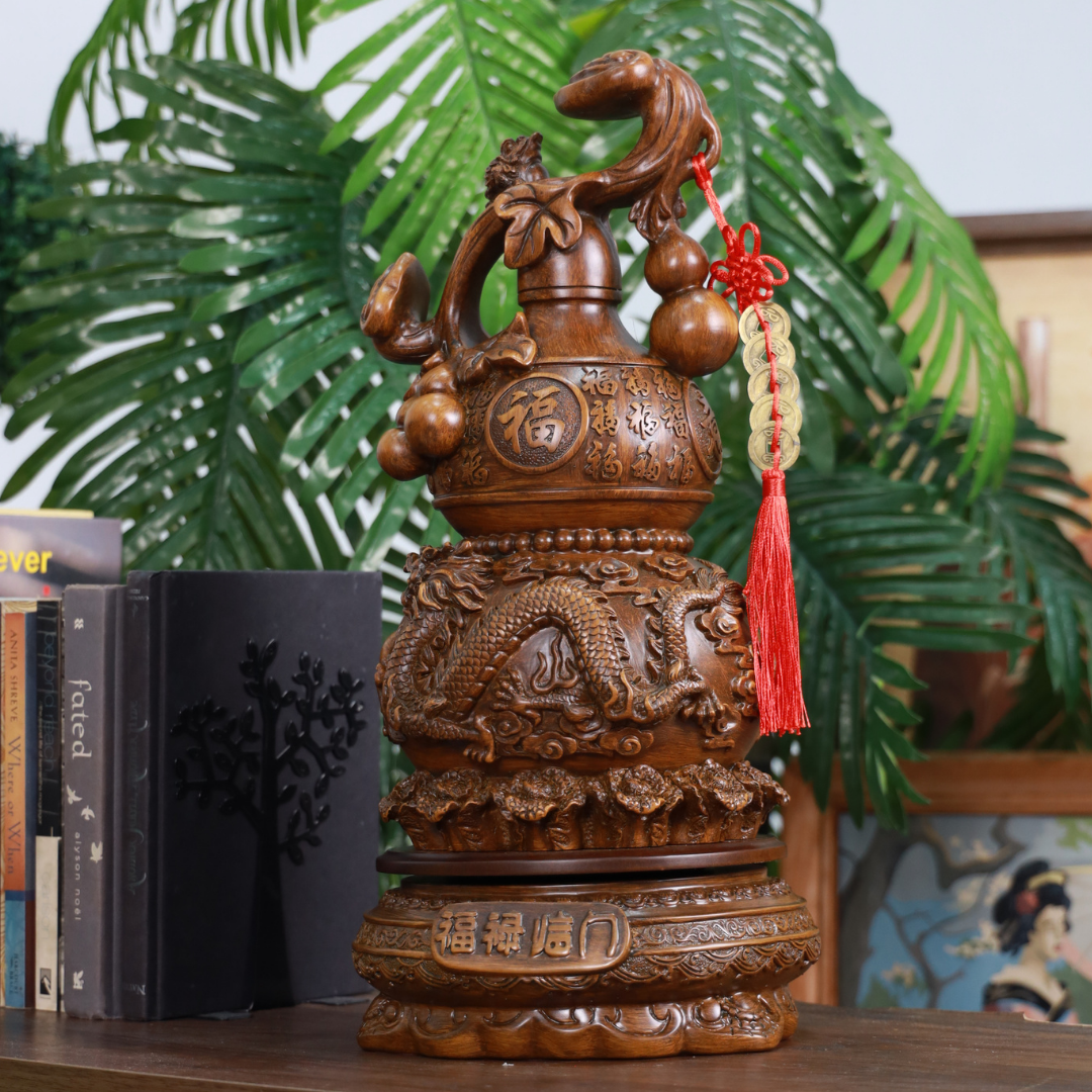 Symbols of the Dragon-Phoenix Wu Lou 46cm