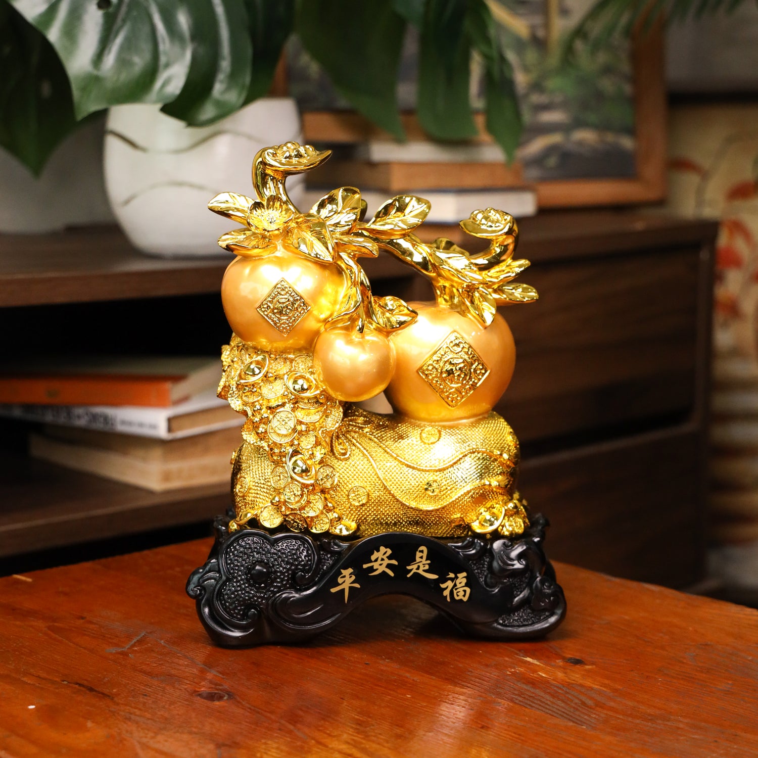 Three Golden Apples of Happiness 27cm