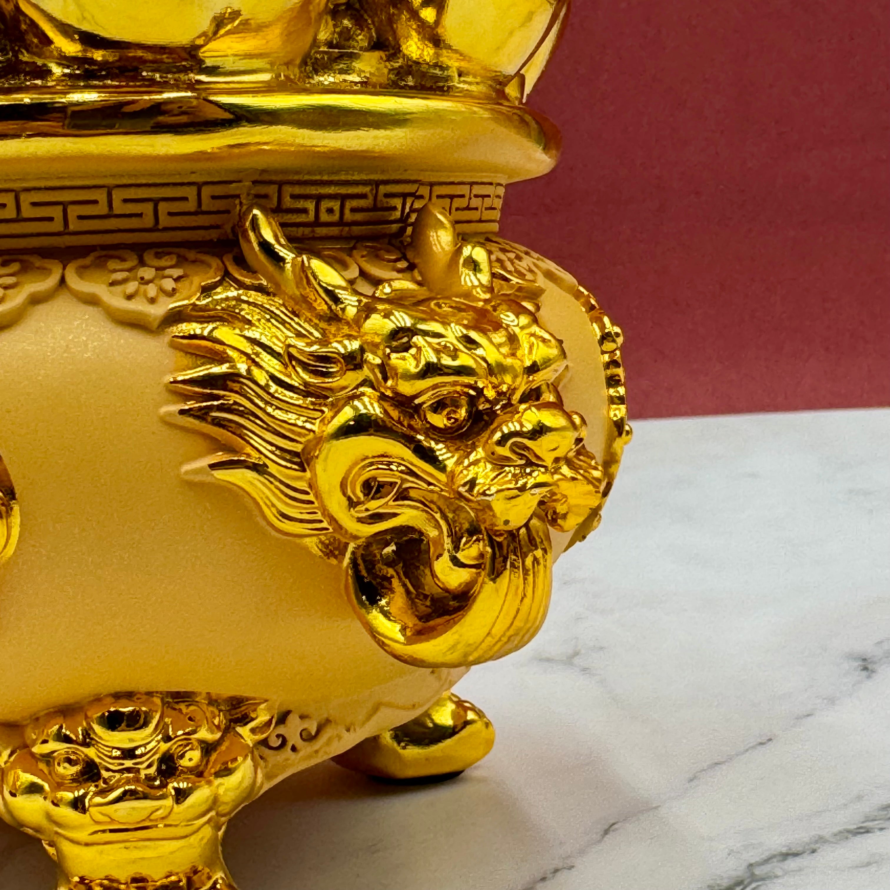 Magnet of Money Gold Wealth Pot 17cm