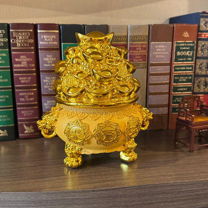 Magnet of Money Gold Wealth Pot 17cm