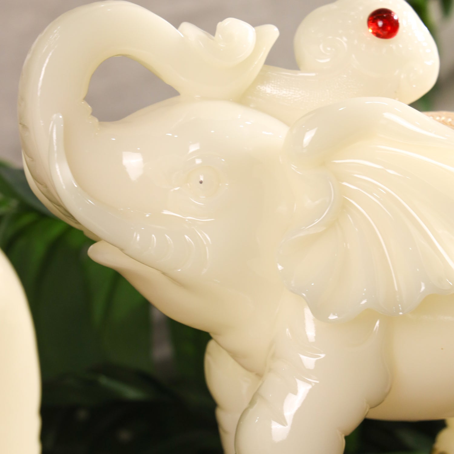 Ivory White Elephants of Noble Prosperity 33cm