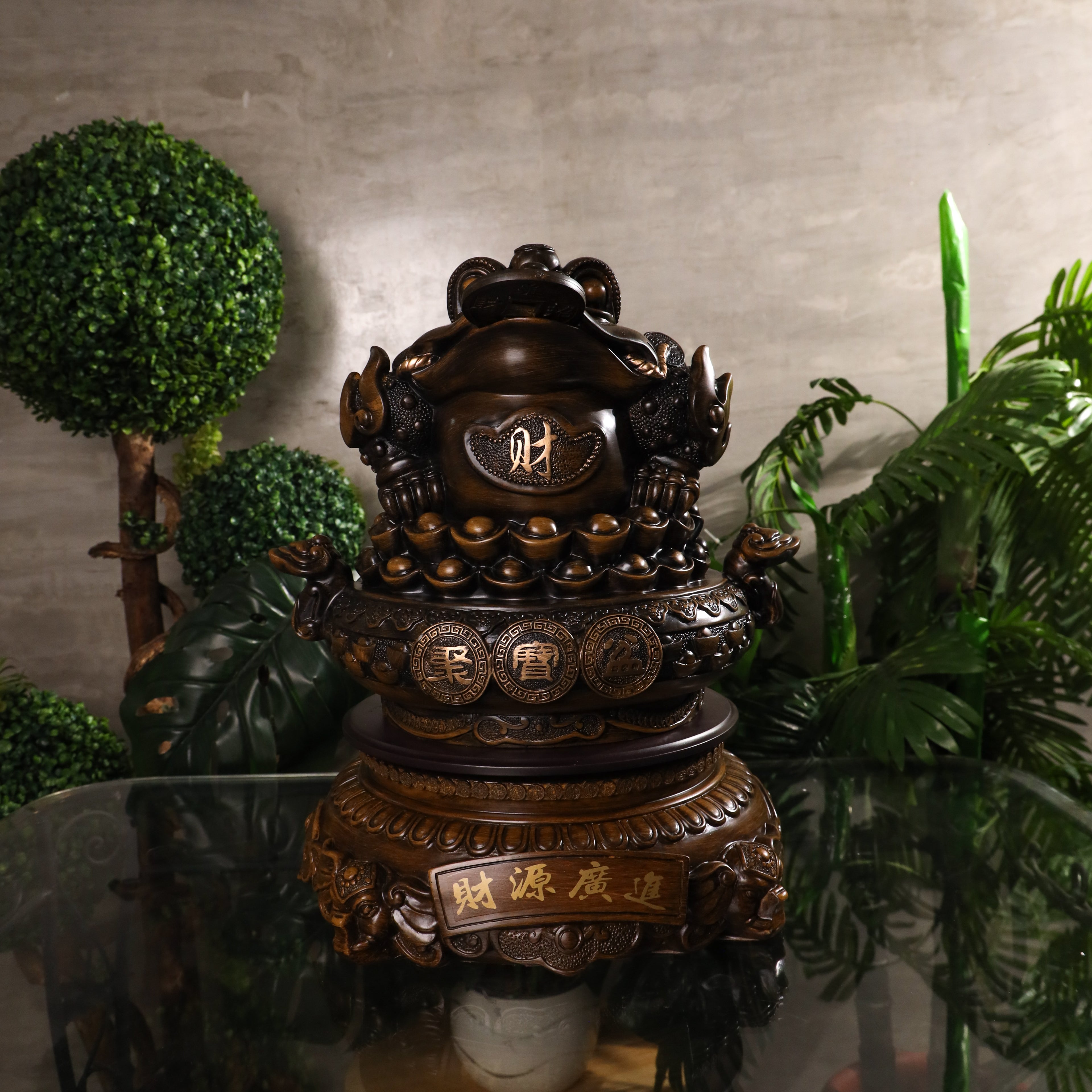 Dynamic Fortune Big Wood Money Frog 45cm