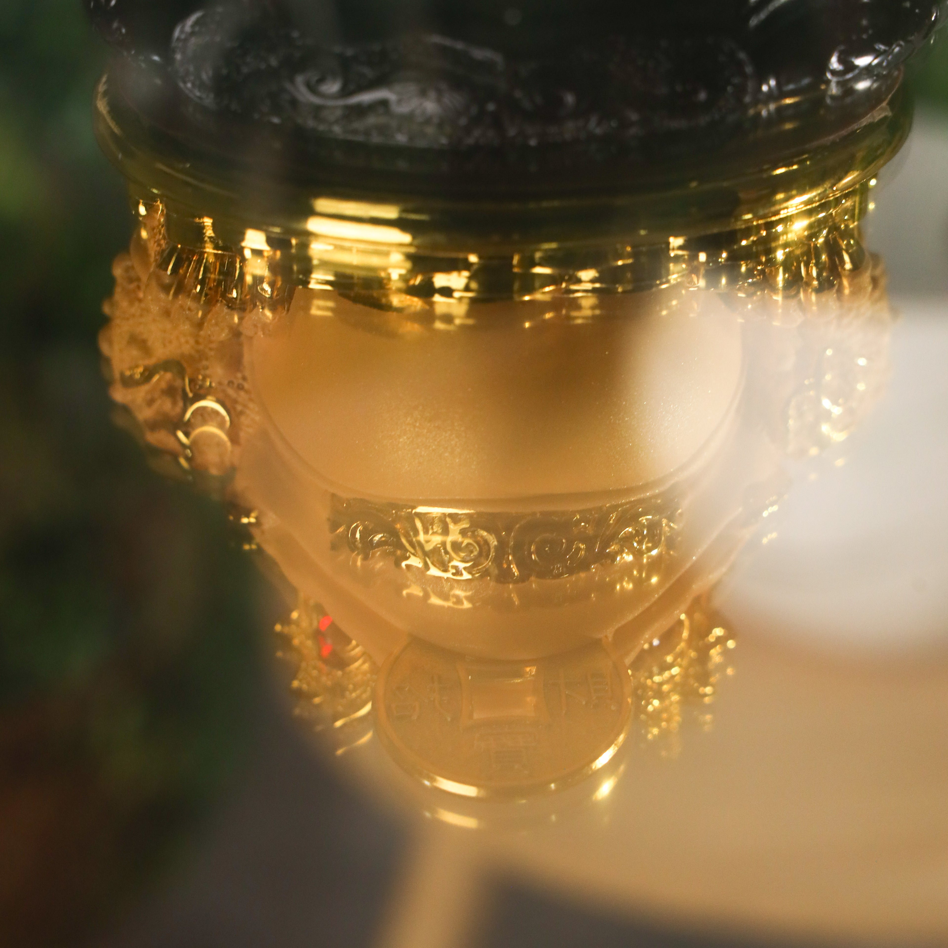 Throne of Fortune Gold Money Frog 40cm