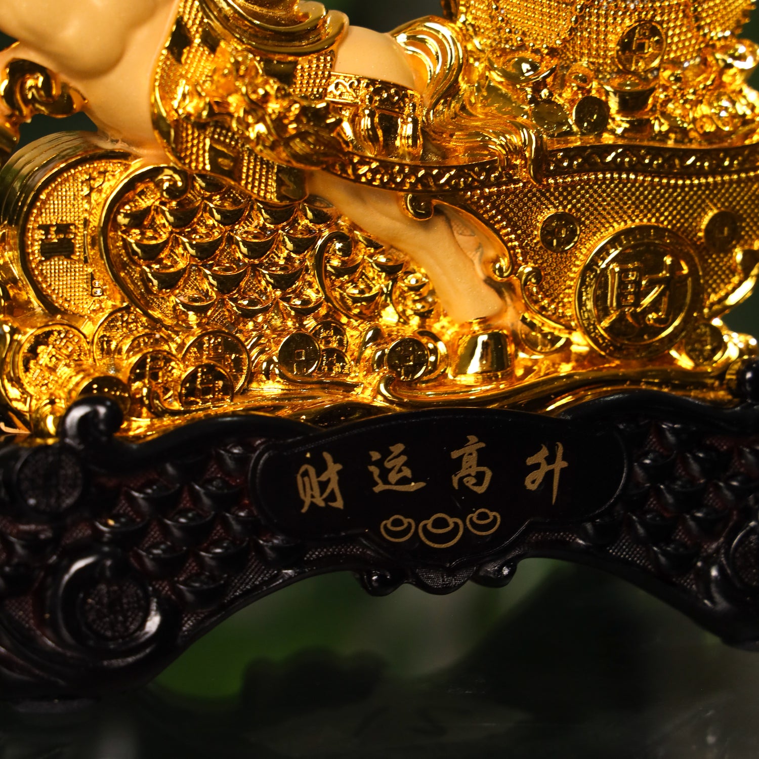 Bring Home Abundance Horse &amp; Treasure 18cm