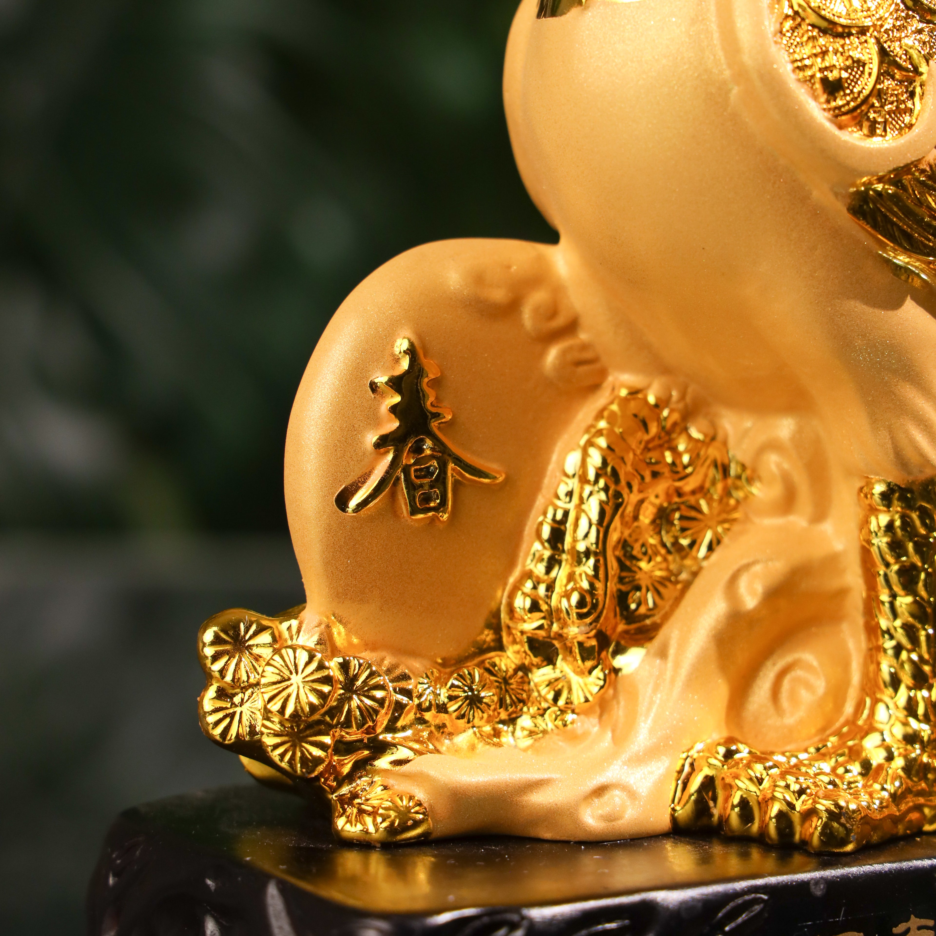 Golden Zodiac Rooster of Reliable Discipline 18cm