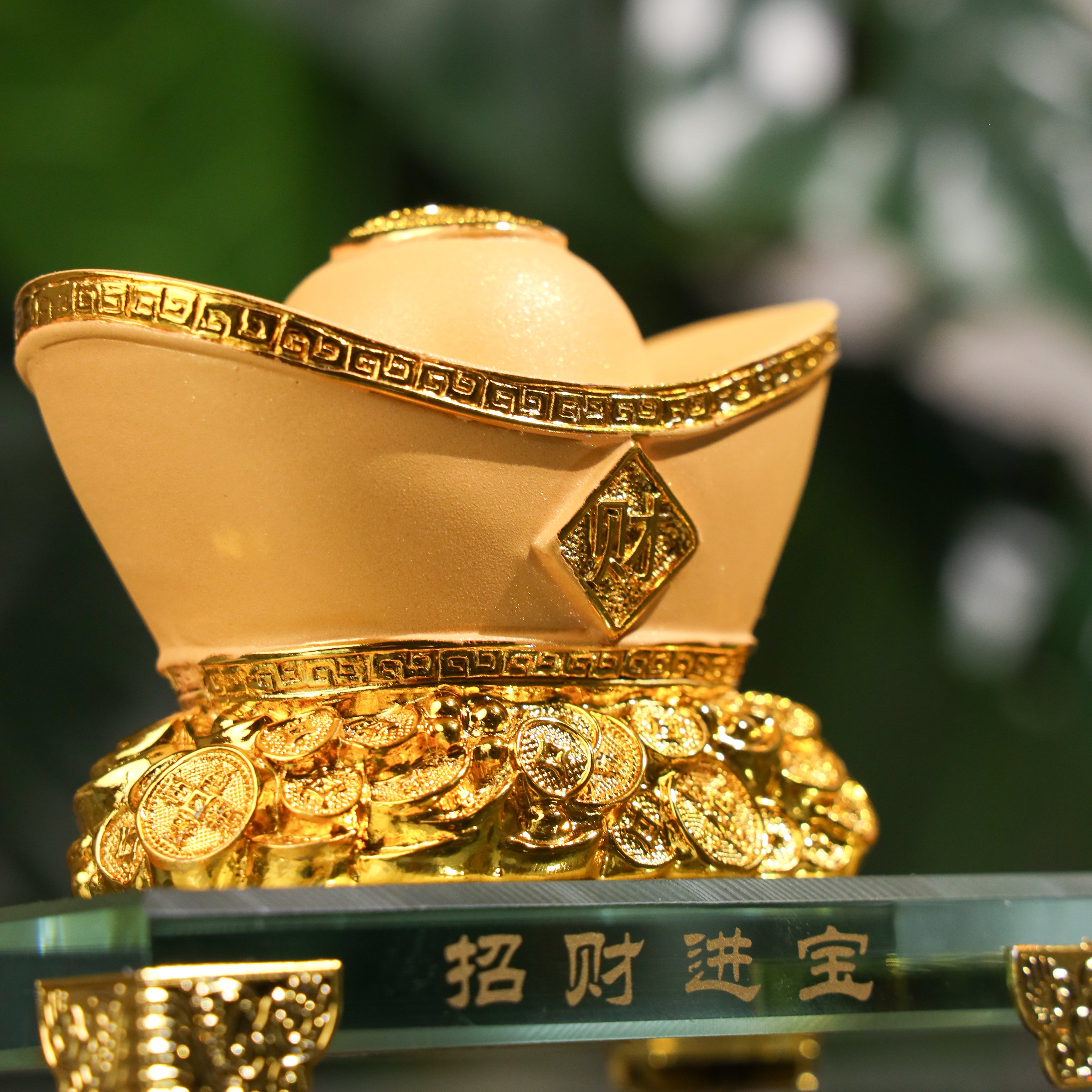 Golden Wealth Ingot for Everyday Savings 12cm