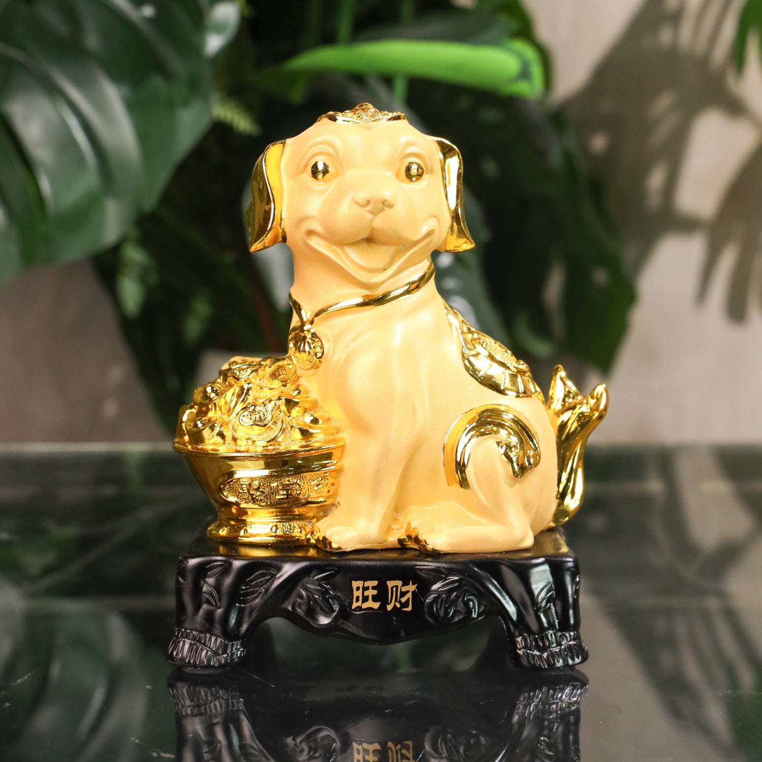 Golden Zodiac Dog of Loyal Support 18cm