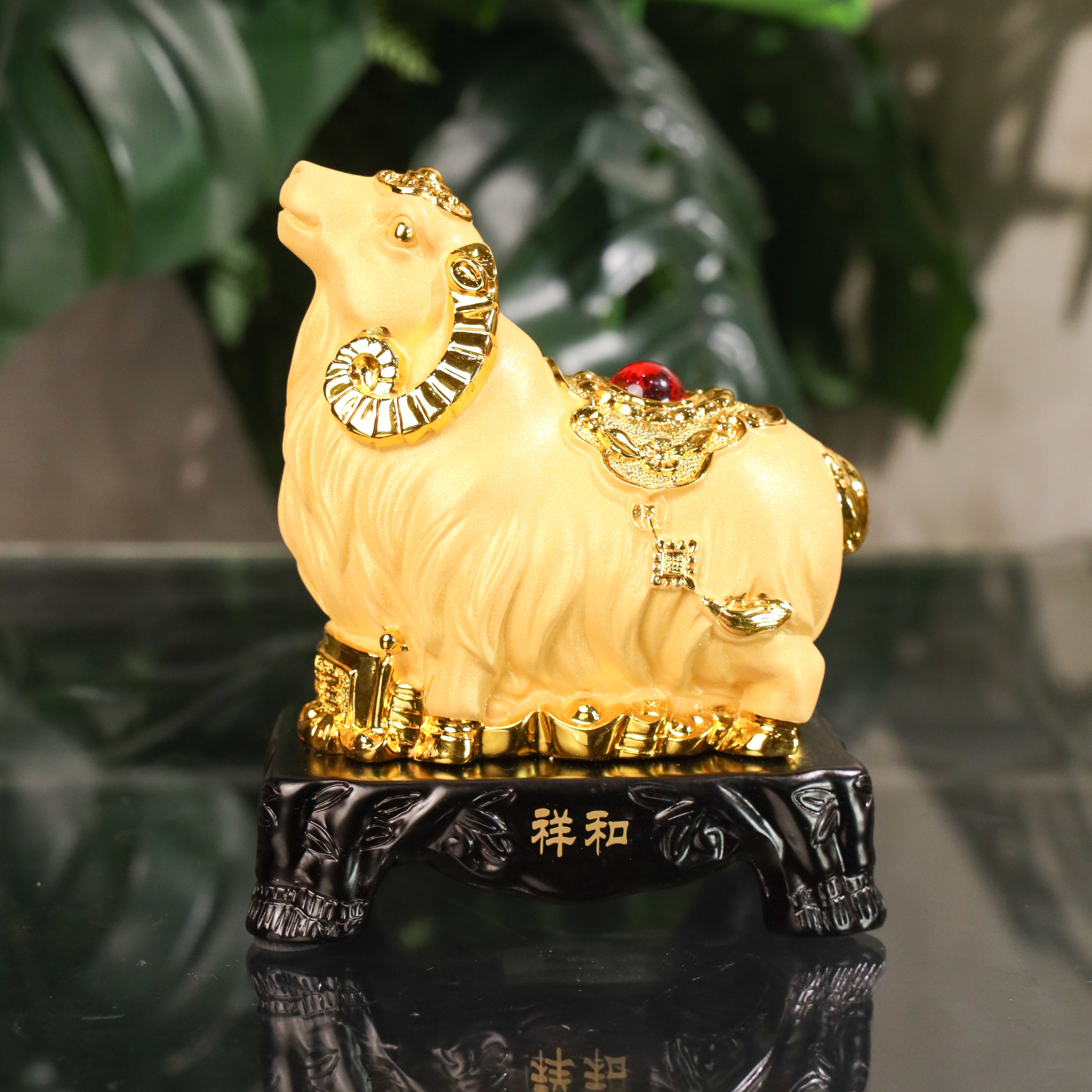 Golden Zodiac Goat of Stable Income 18cm