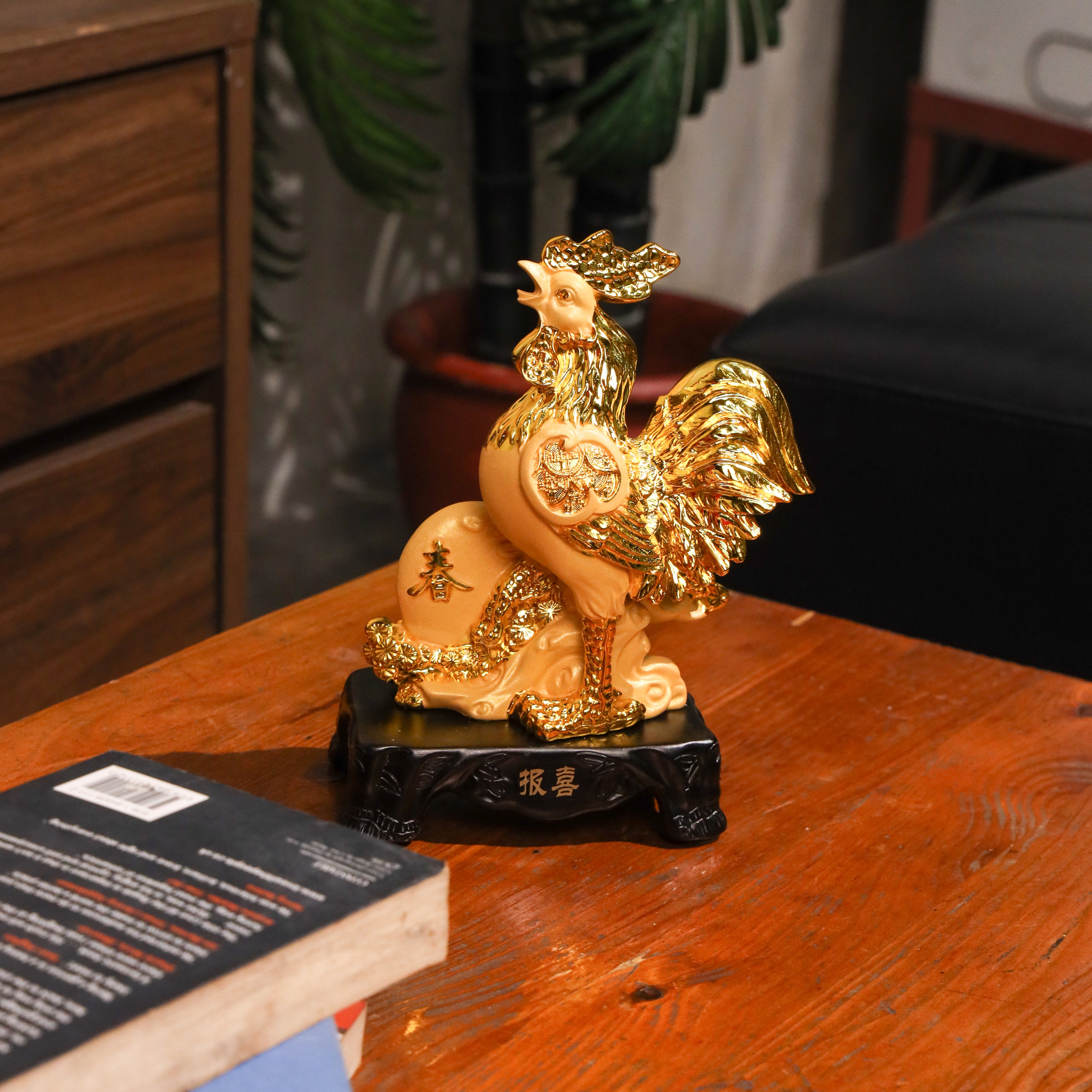 Golden Zodiac Rooster of Reliable Discipline 18cm