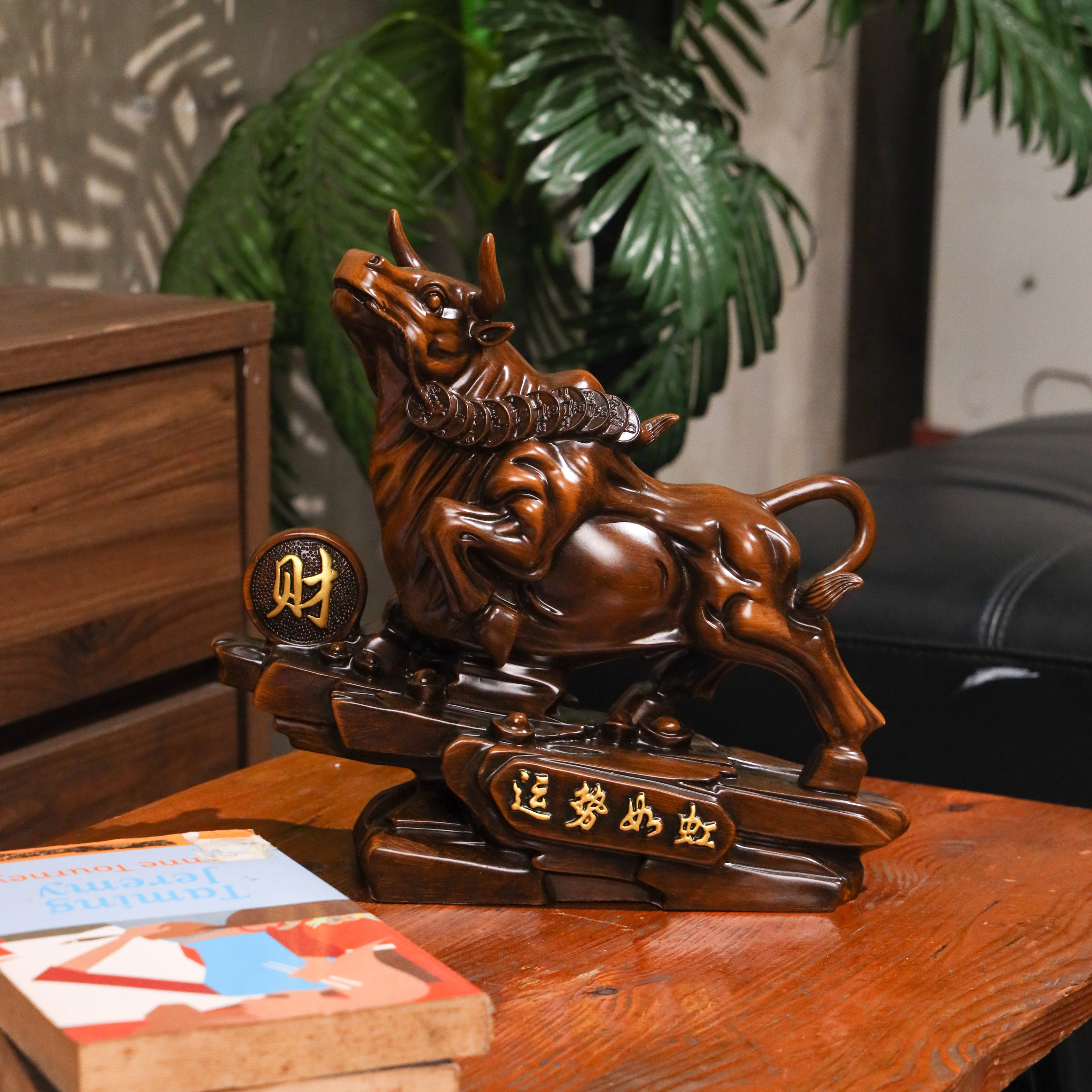 The Quiet Builder Wood Ox of Lasting Success 32cm