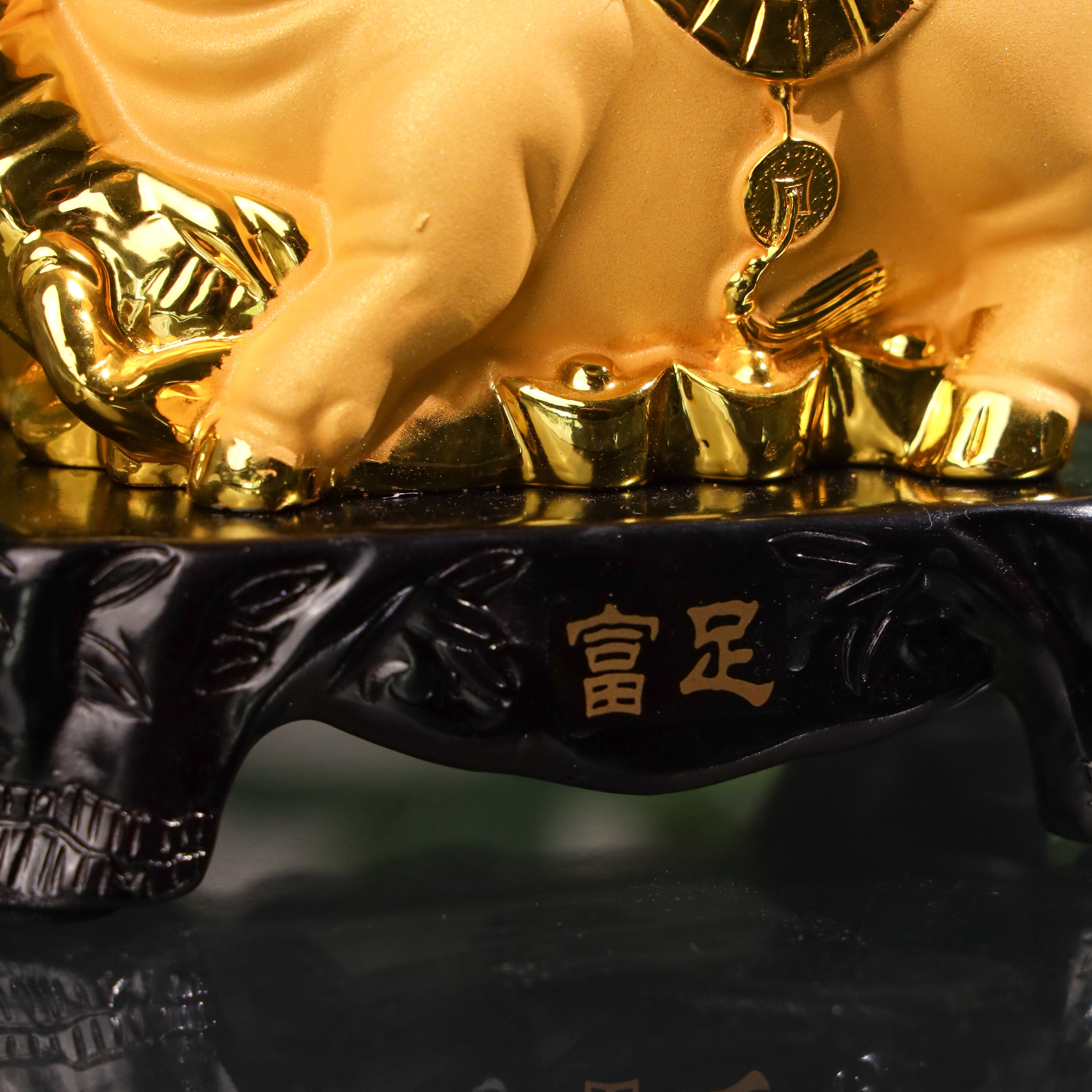 Golden Zodiac Pig of Comfortable Wealth 18cm