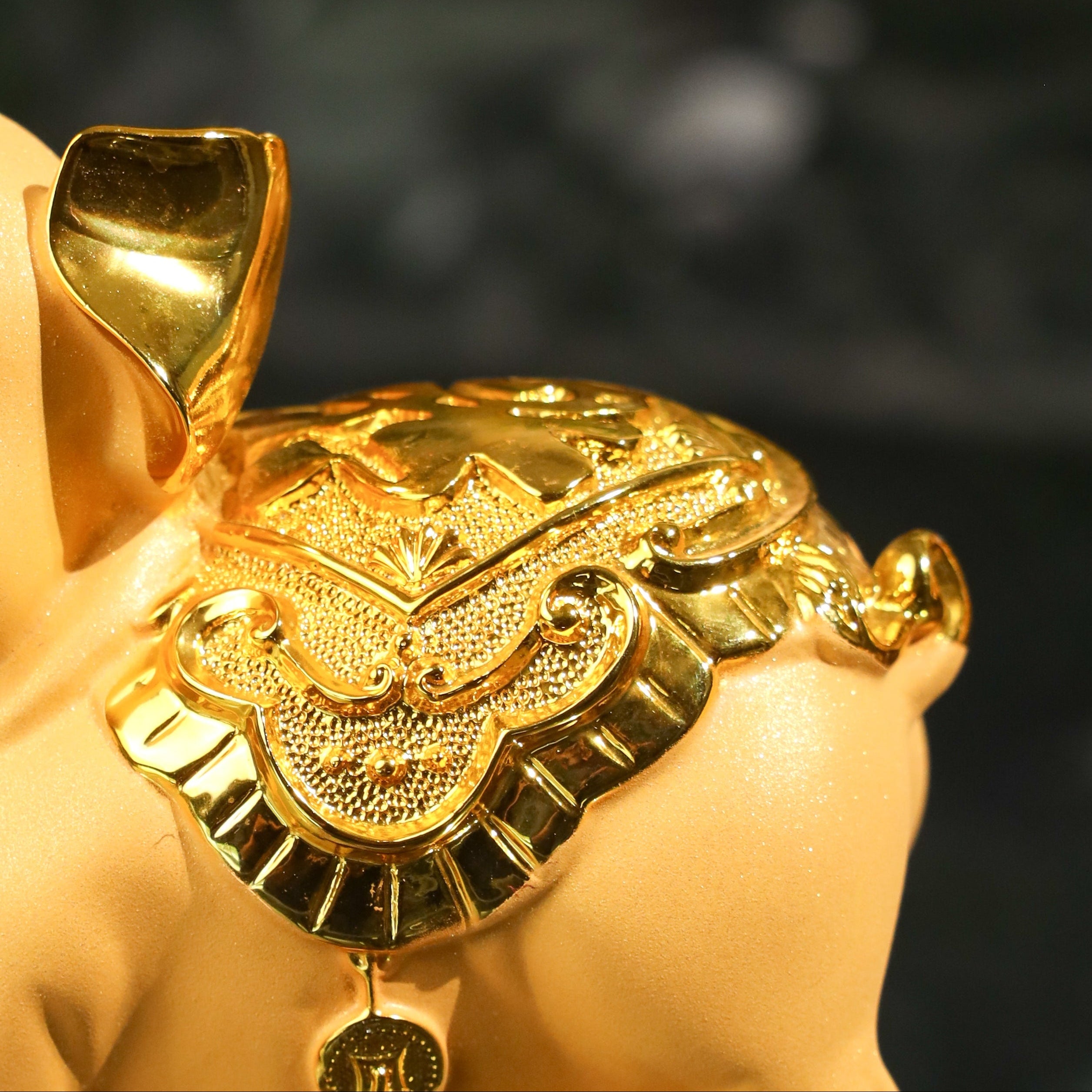 Golden Zodiac Pig of Comfortable Wealth 18cm