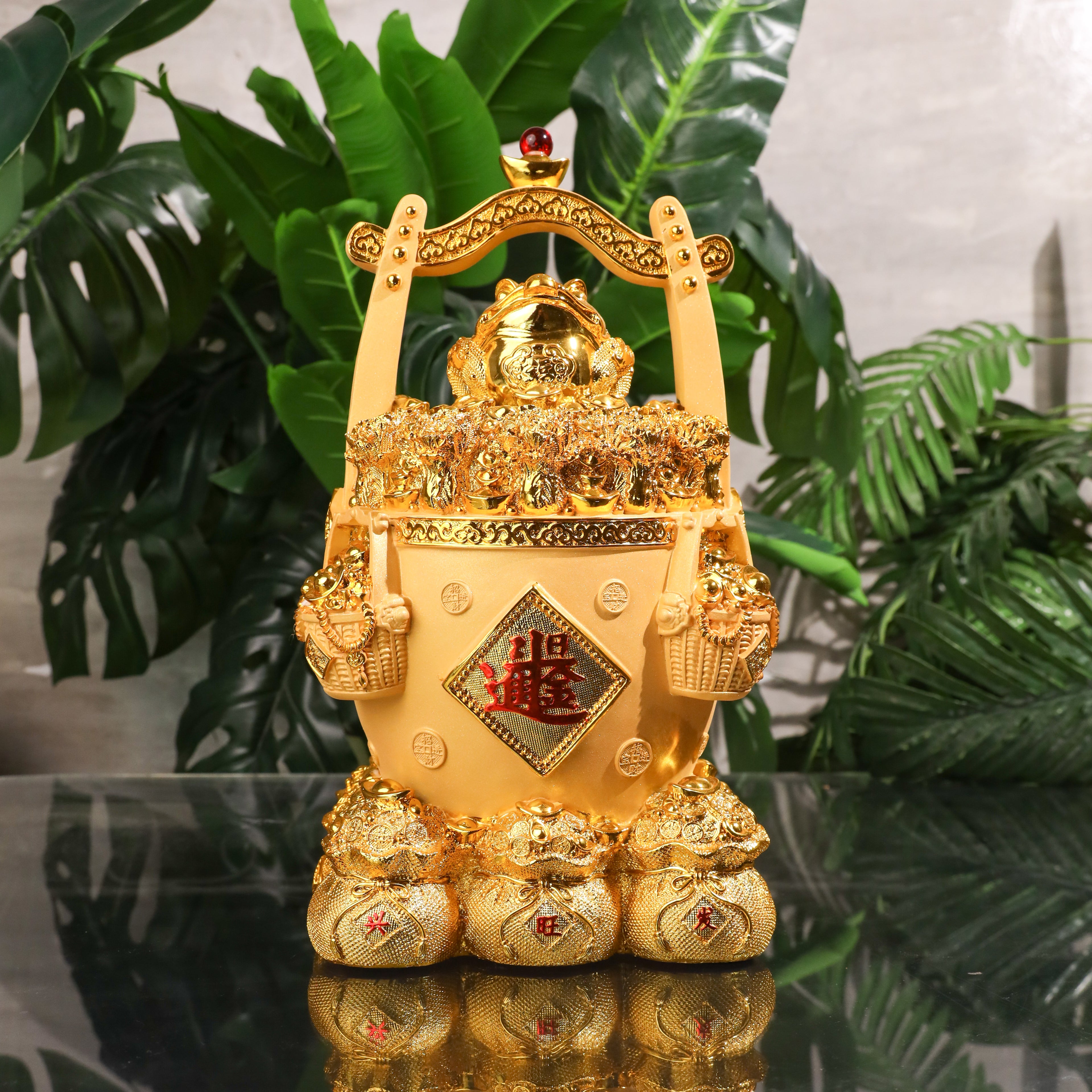 Golden Treasury of Saved Wealth 37cm