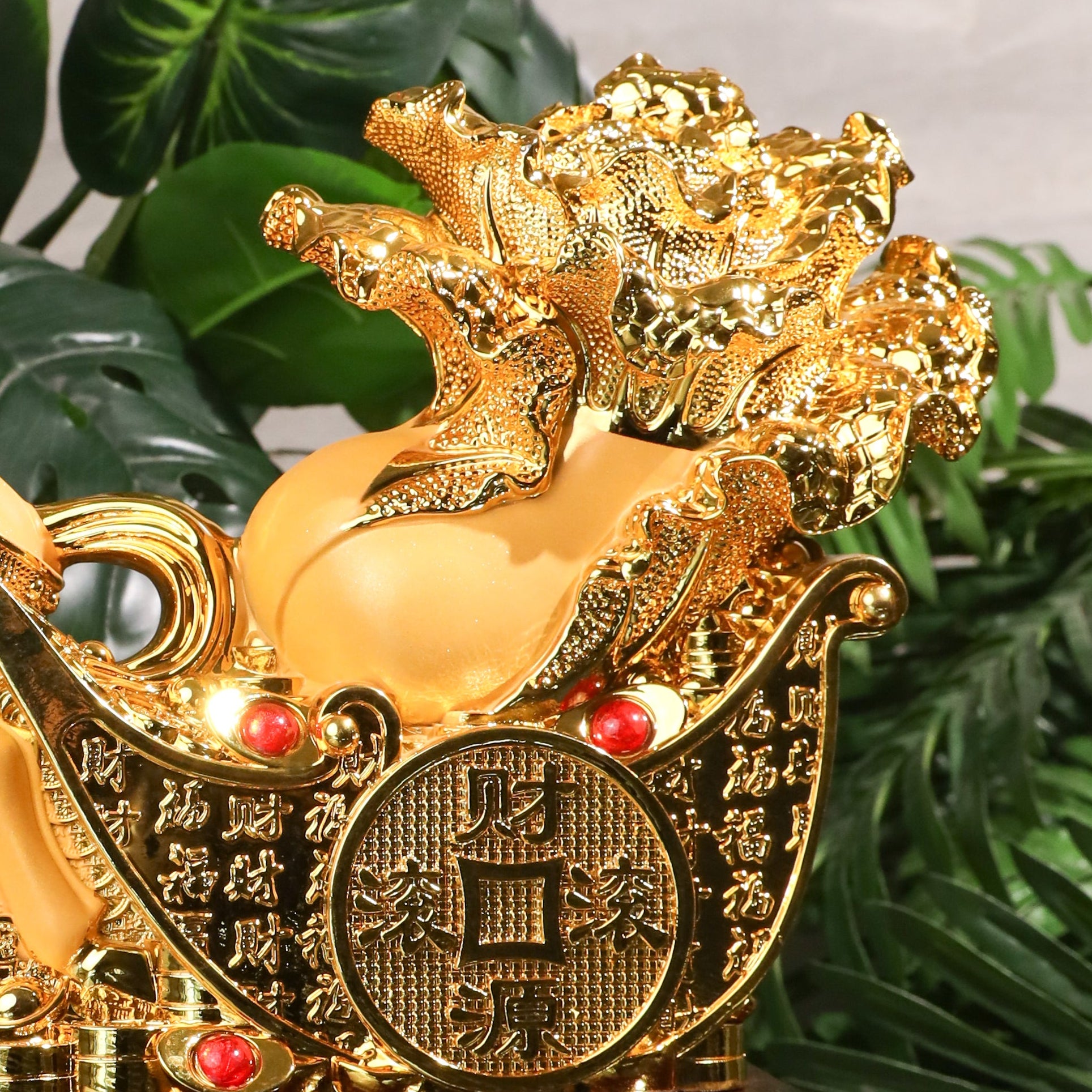 Wealth Harvester Victory Horse with Cabbage 46cm