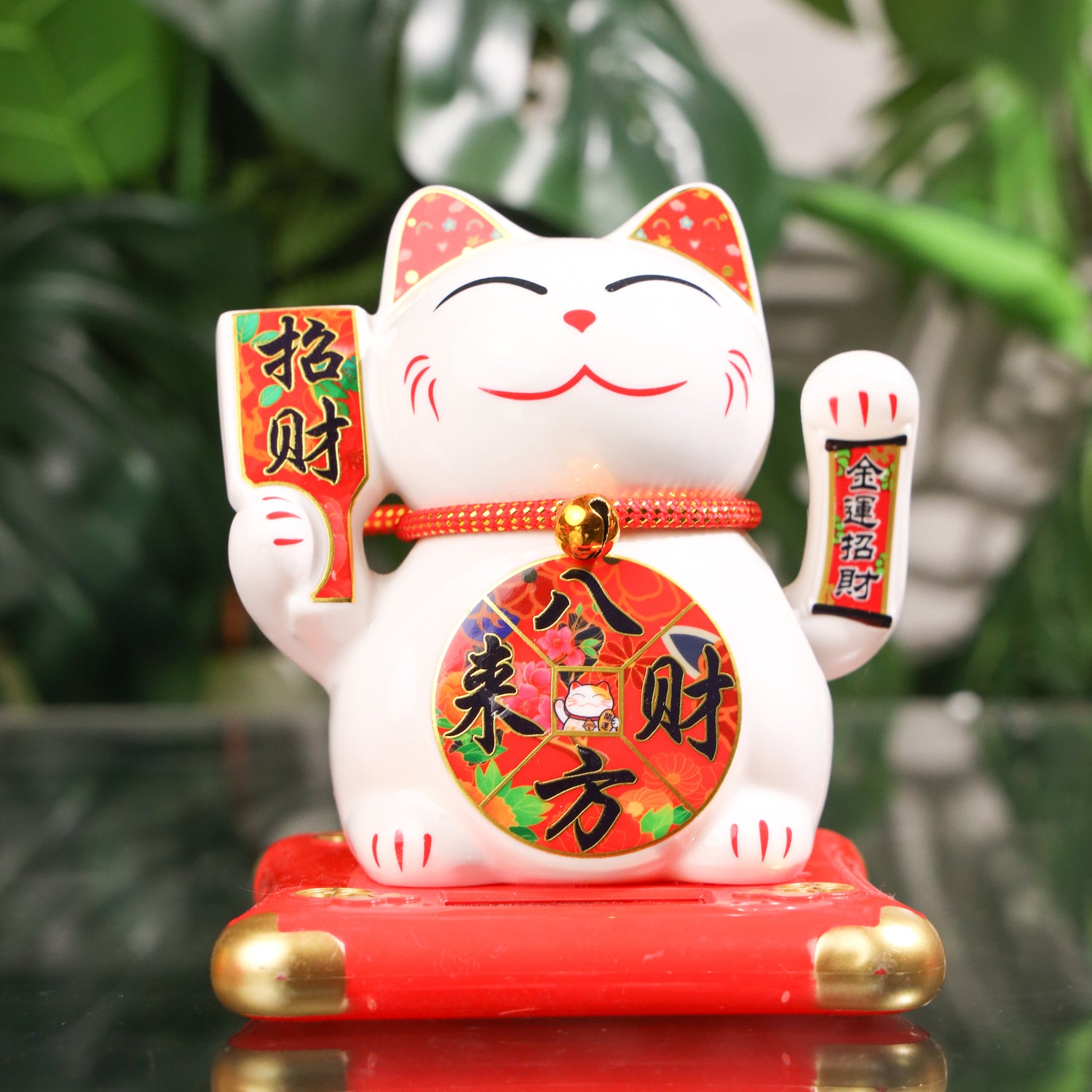 Solar-Powered Fortune Magnet Lucky Cat 14cm