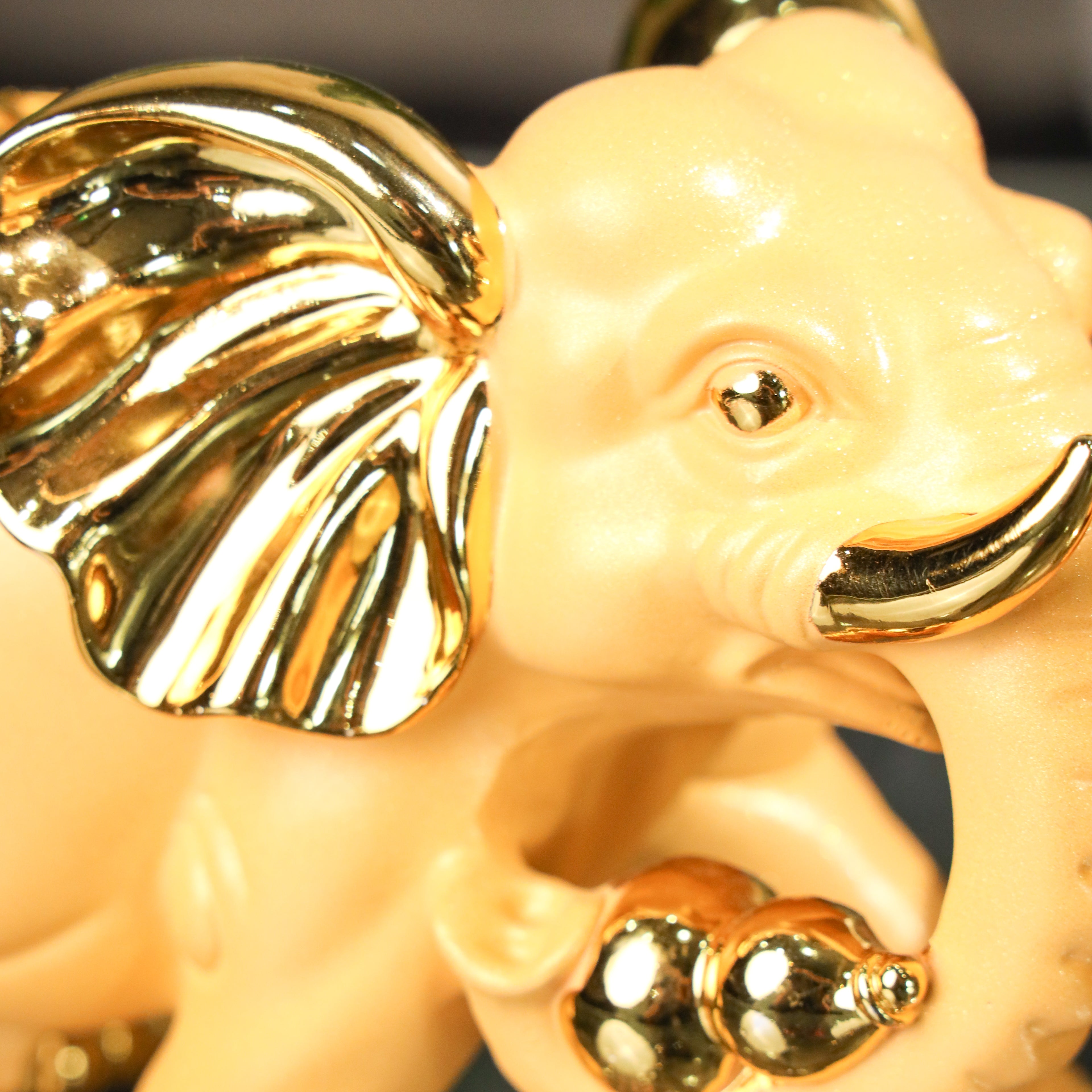 Loyal Golden Elephants of Protection 25cm