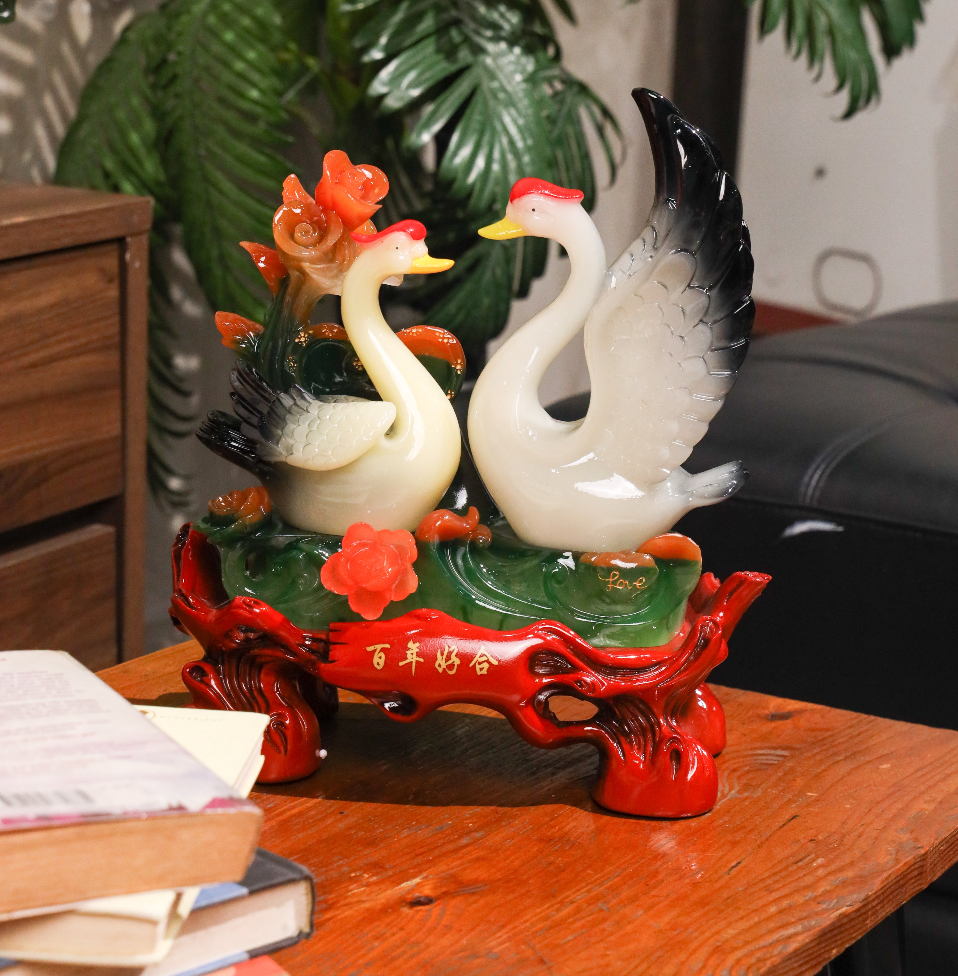 White Swans for Faithful Love 33cm