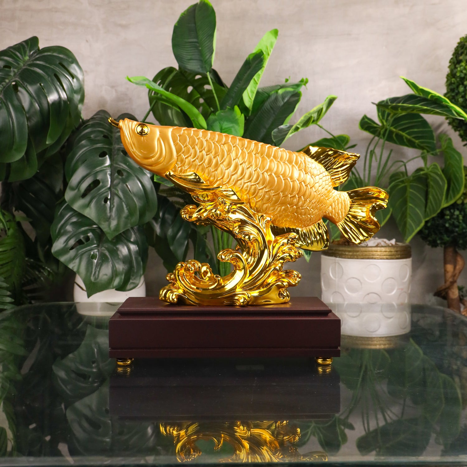 The Golden Dragon Fish Arowana 41cm