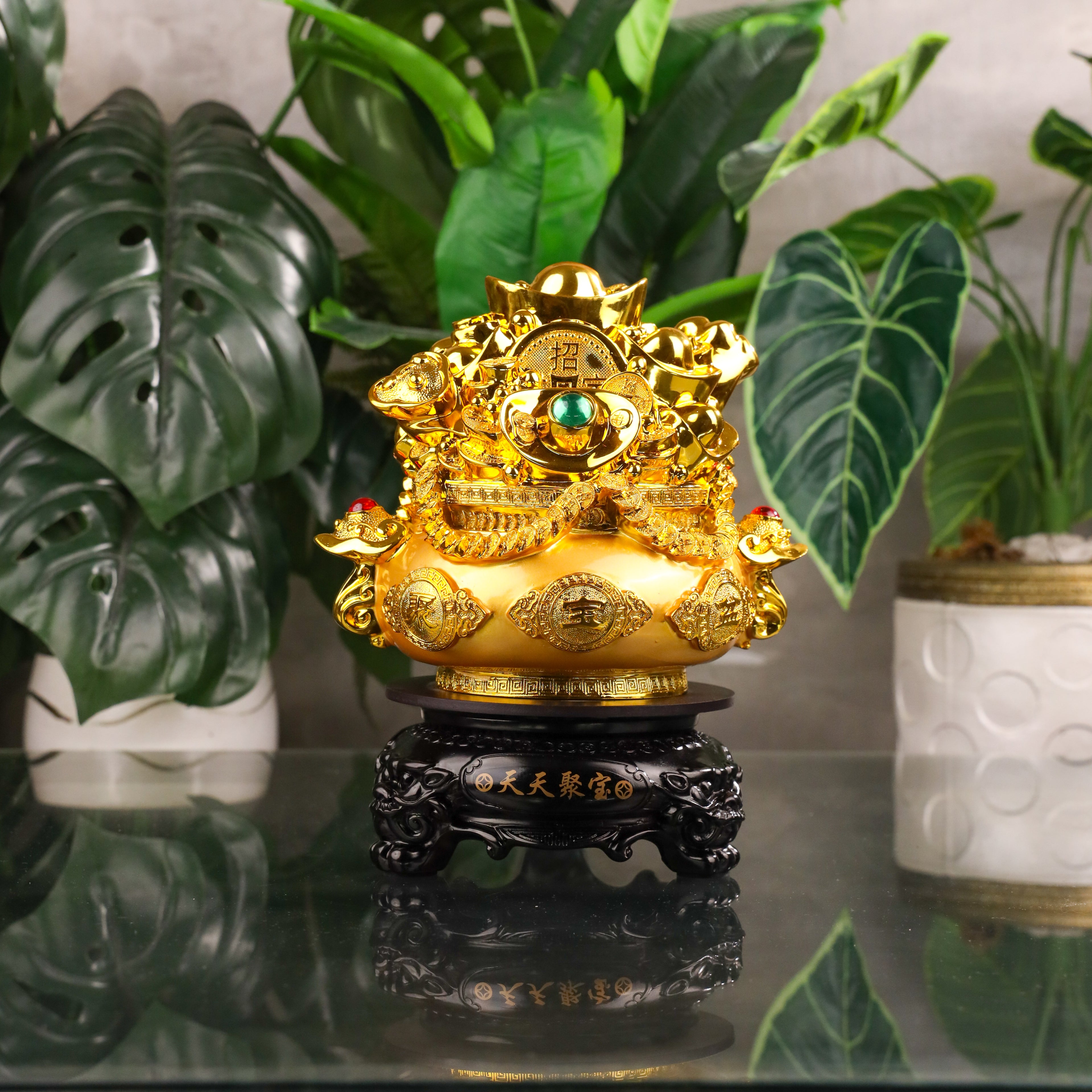 Pot of Gold Jewels and Treasures 28cm