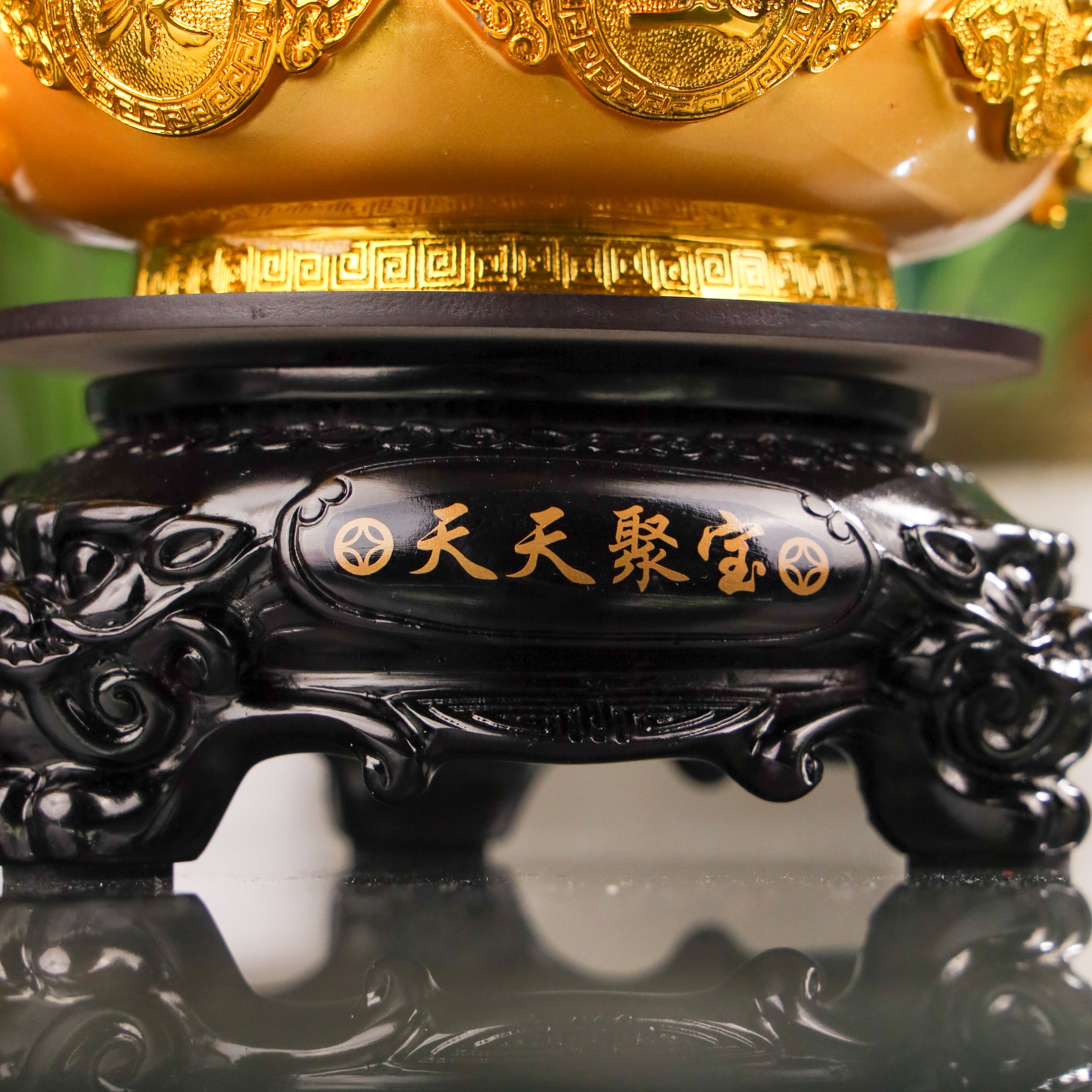 Pot of Gold Jewels and Treasures 28cm