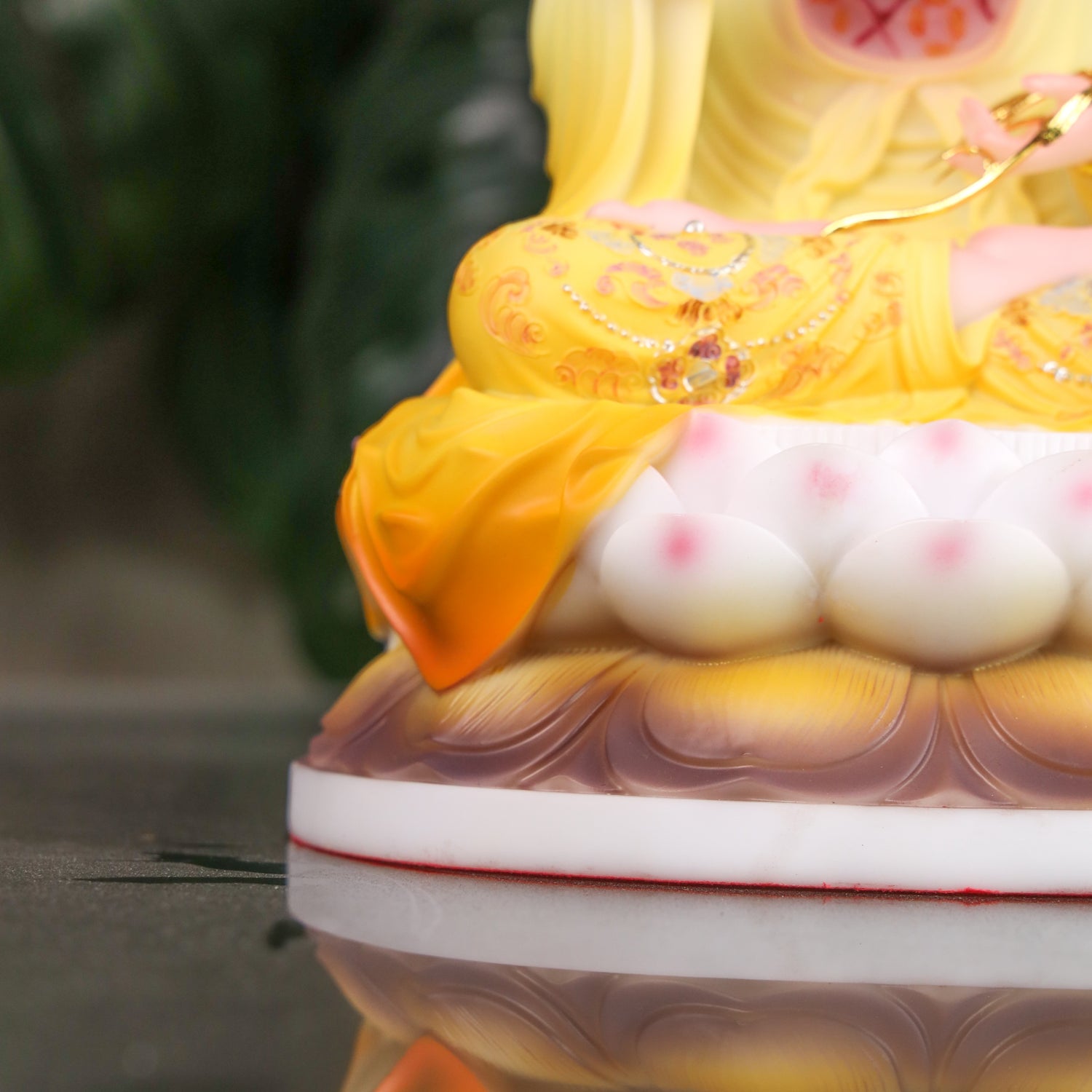 Divine Peace &amp; Blessings Guan Yin 37cm
