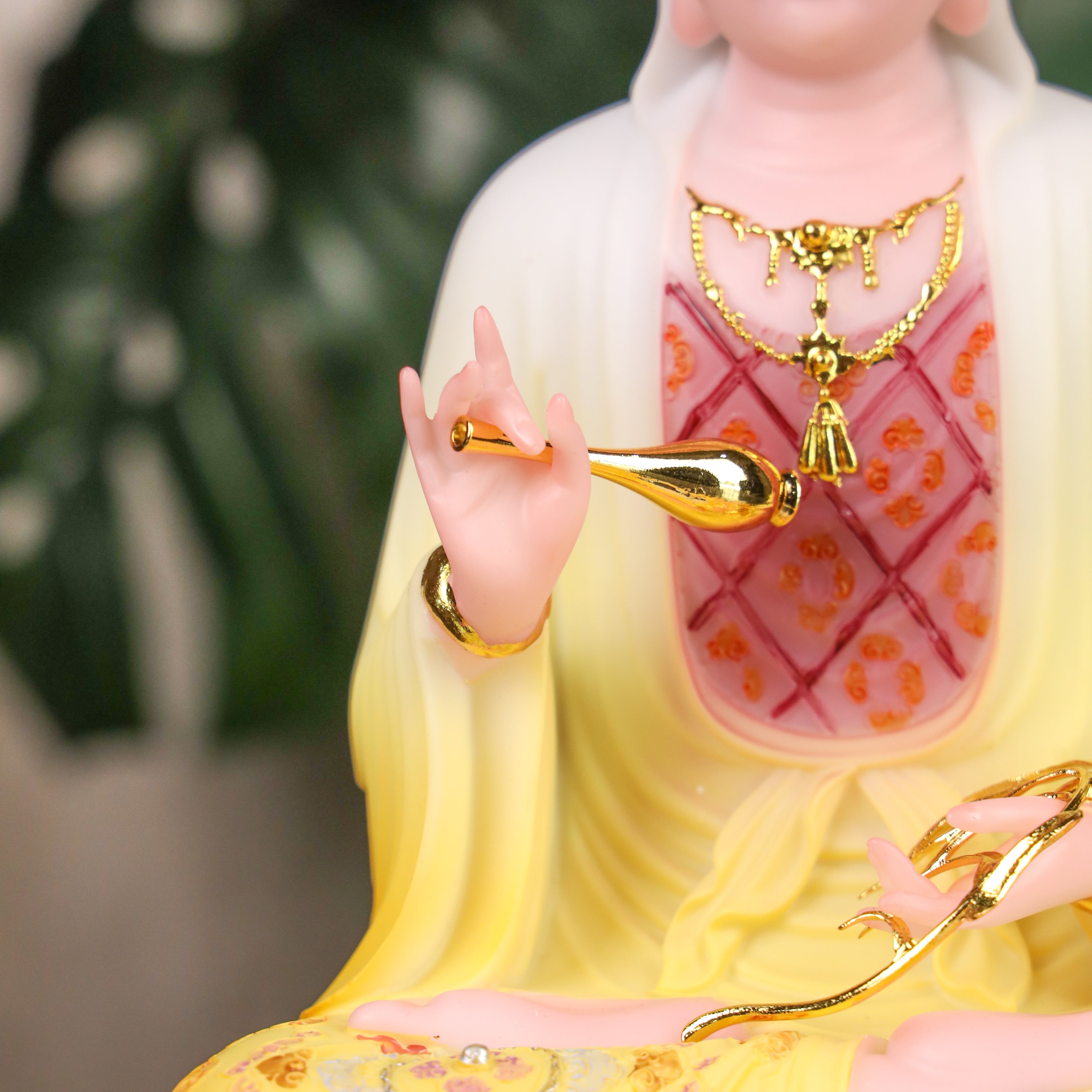Divine Peace &amp; Blessings Guan Yin 37cm