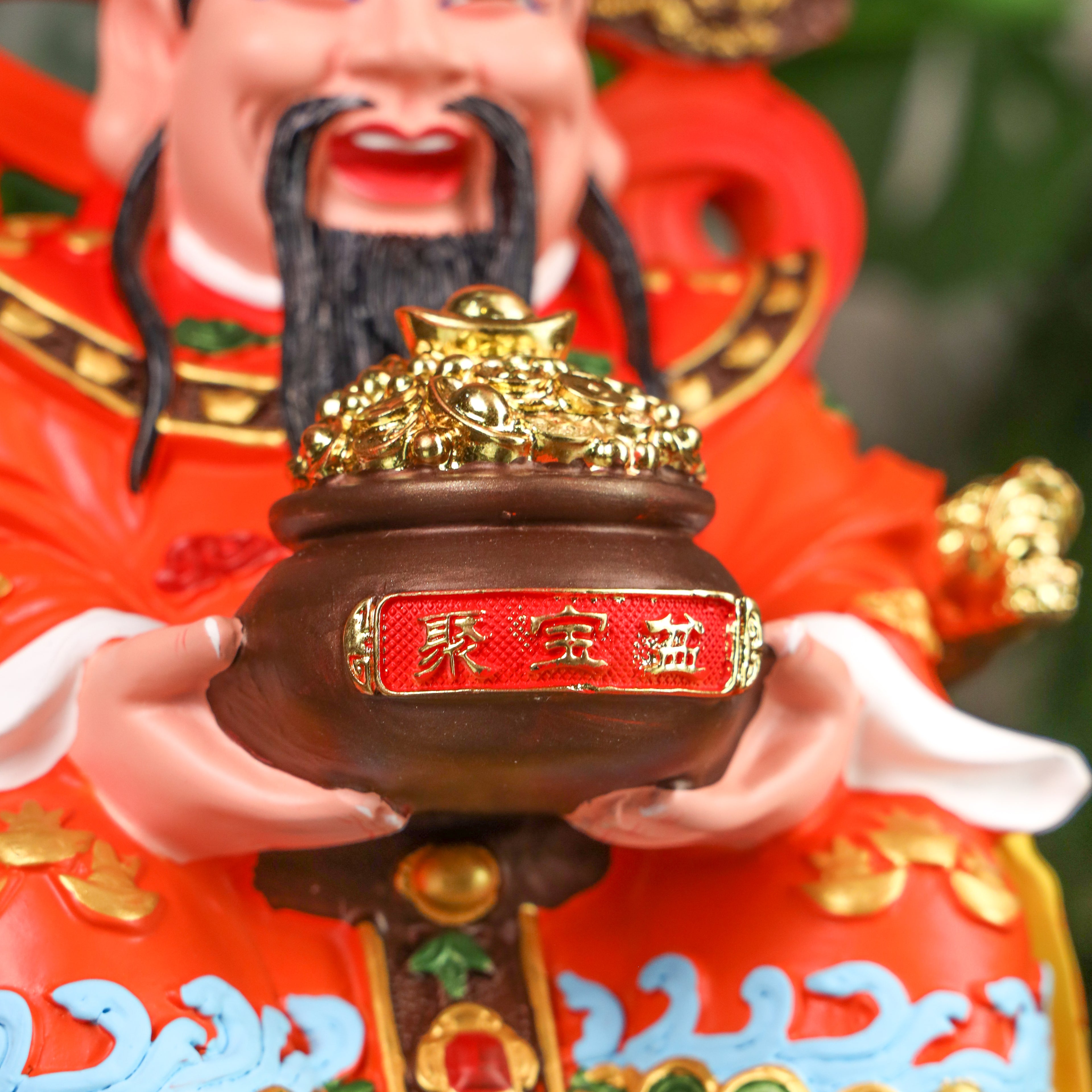 Auspicious Red God of Wealth 29cm