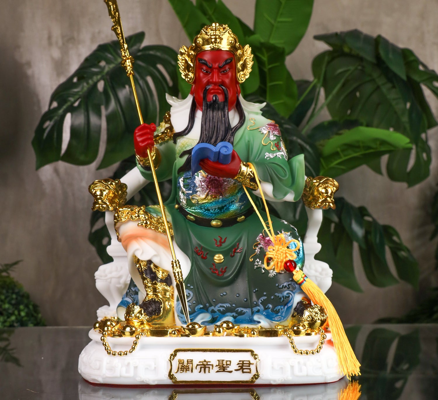 White Guardian Commander Guan Gong 41cm