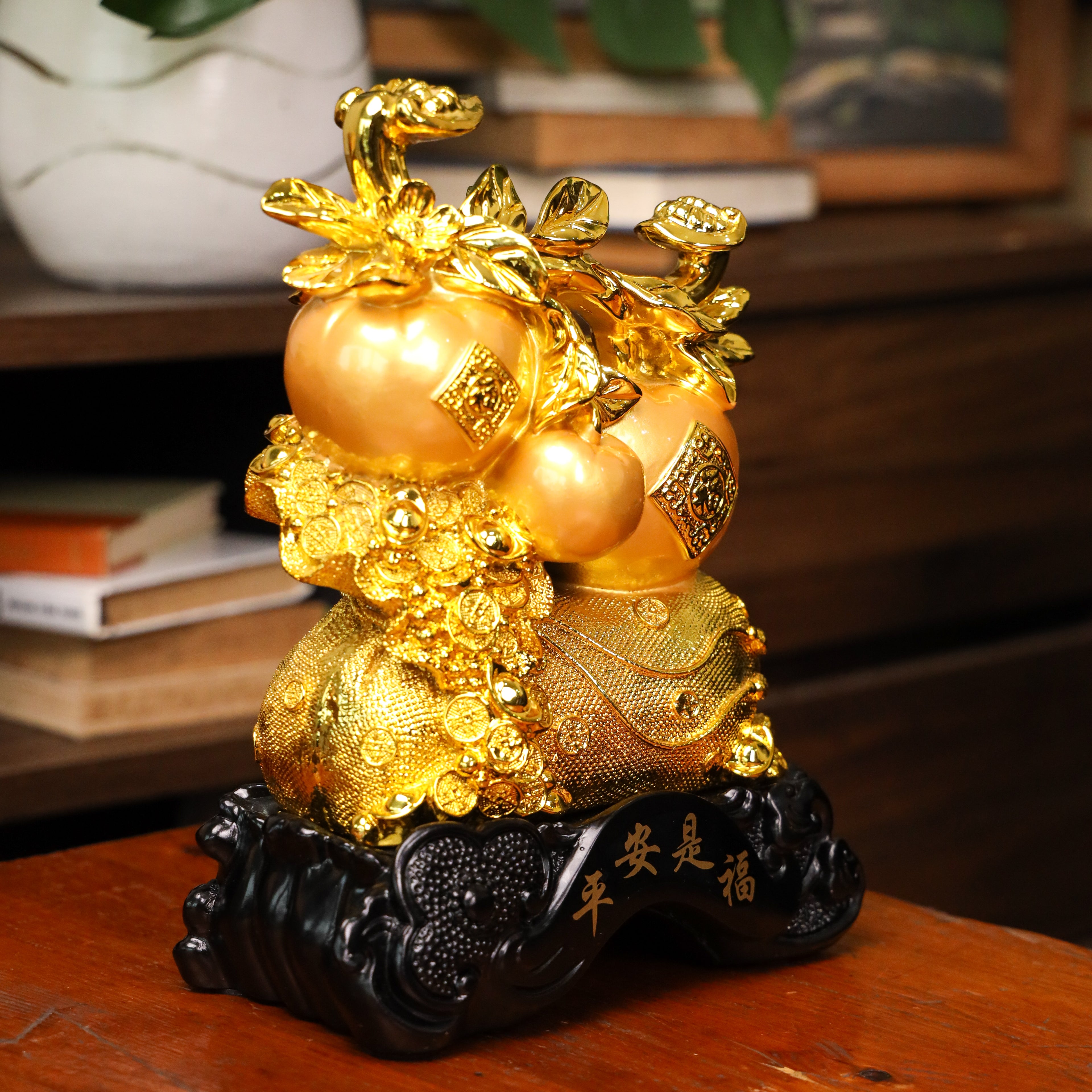 Three Golden Apples of Happiness 27cm