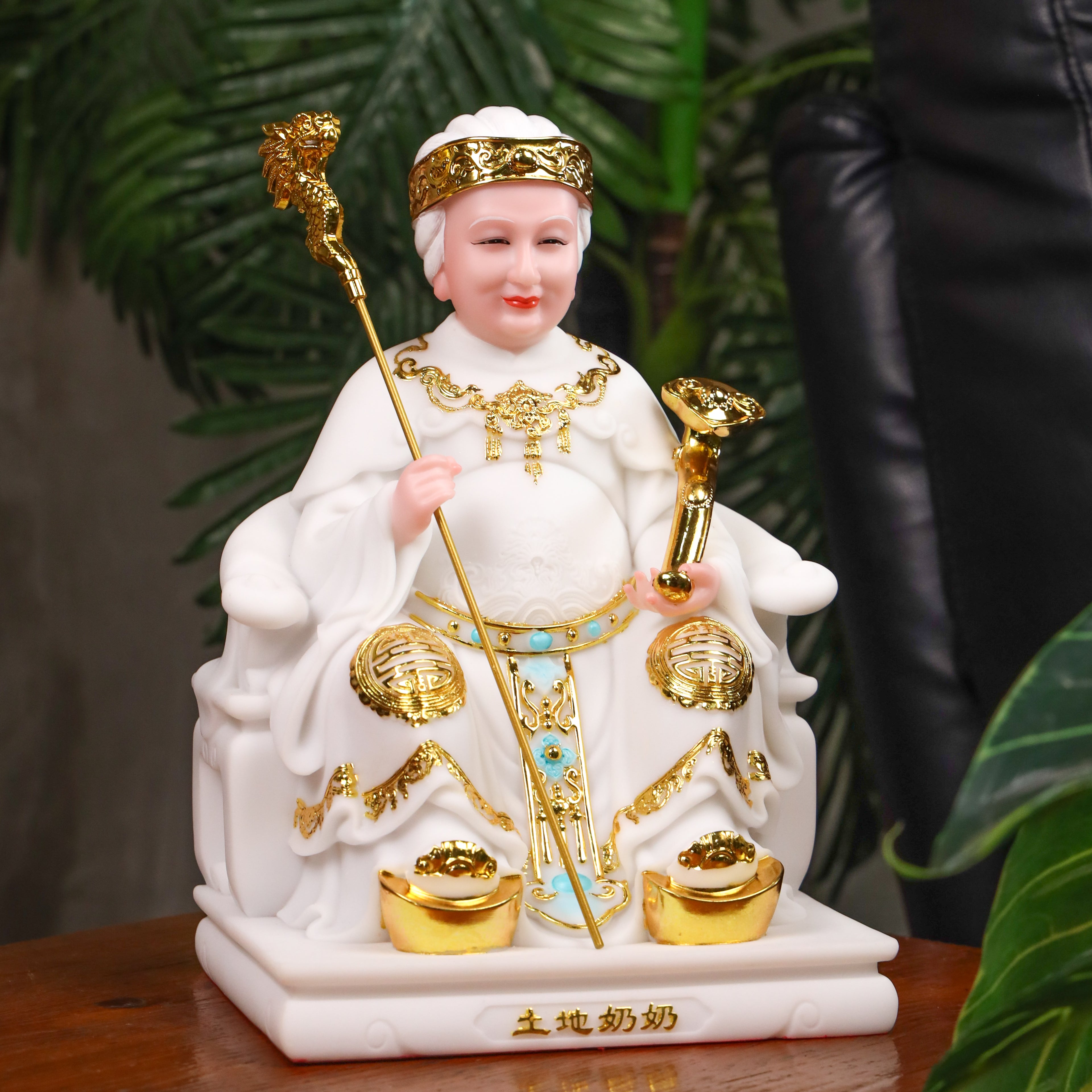 Earth Goddess Tho Ti Po for Peace at Home 30cm