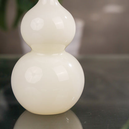 "Keep Sickness Away" - Jade Wu Lou 16cm