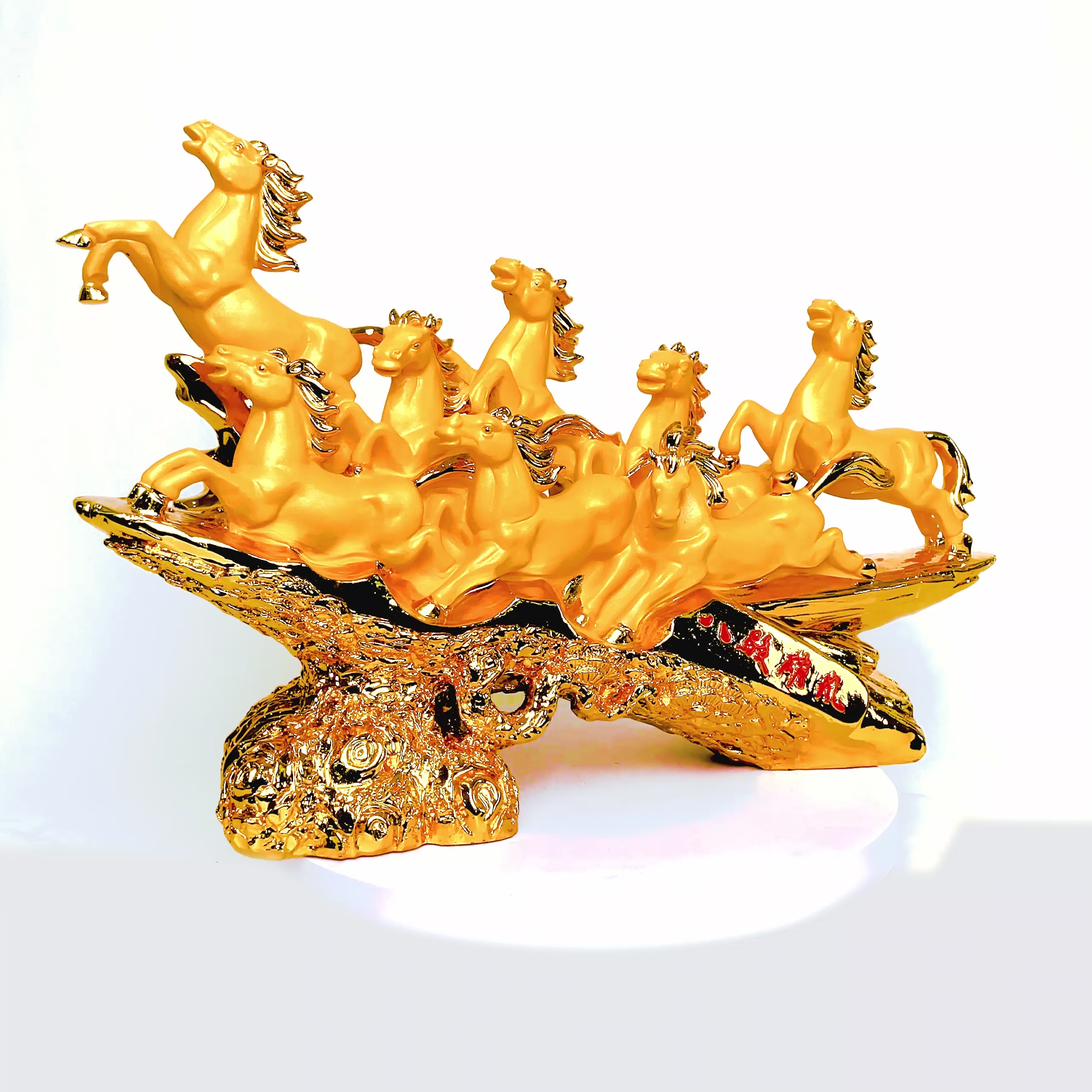 The Golden Cavalry 8 Victory Horses 62cm